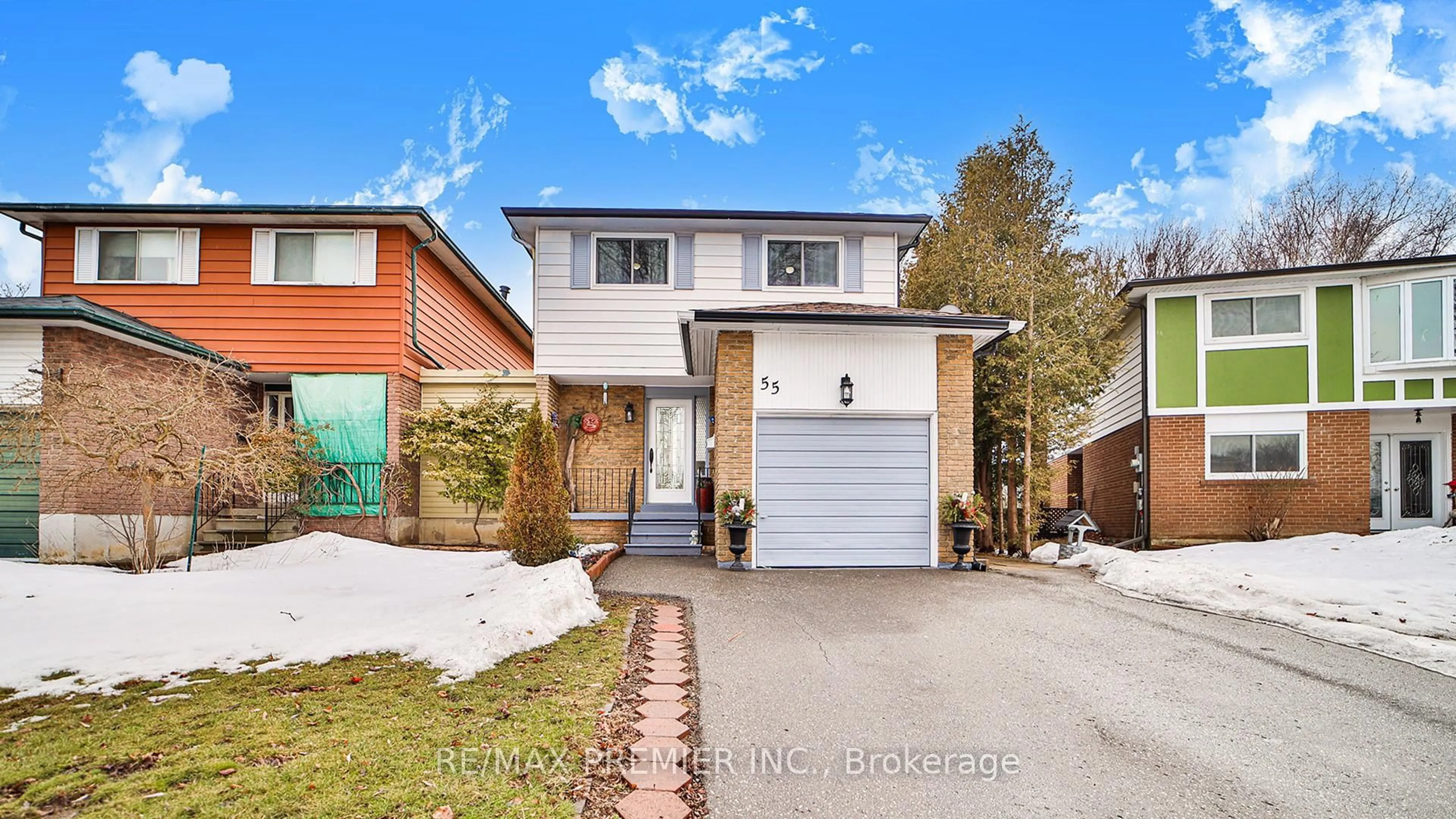 Home with brick exterior material, street for 55 Loscombe Dr, Clarington Ontario L1C 3S8