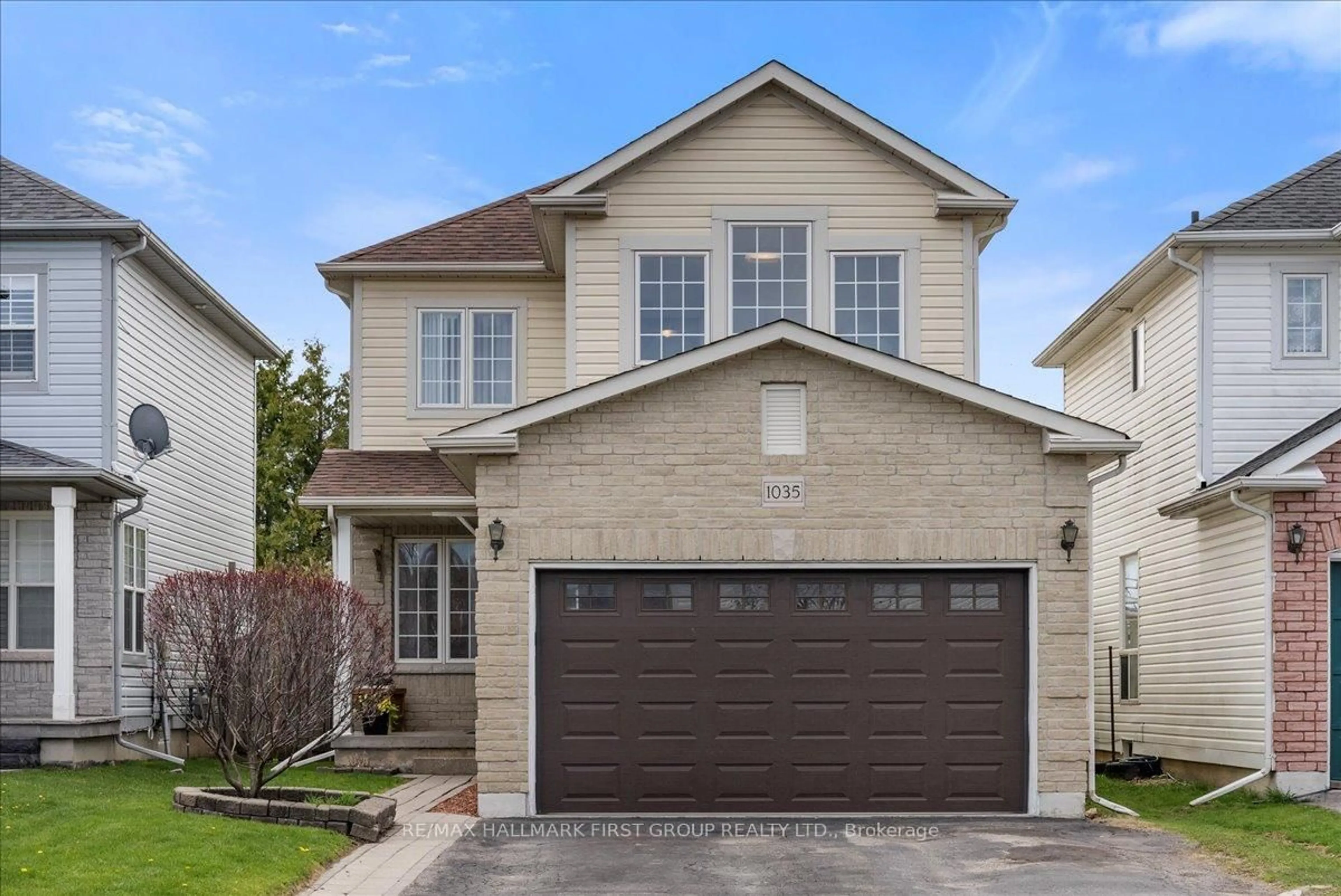 Home with brick exterior material, street for 1035 Grandlea Crt, Oshawa Ontario L1K 2N1