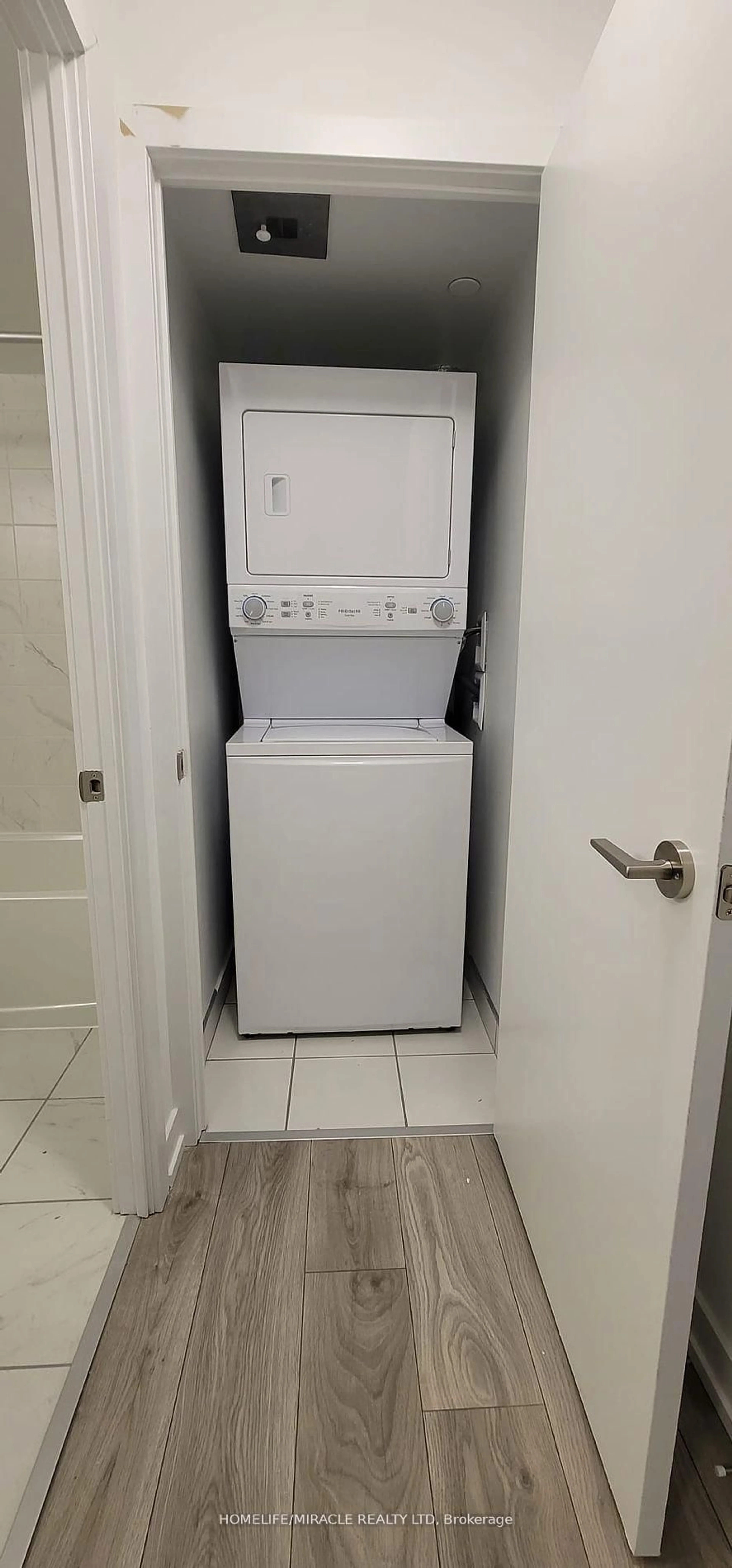 Laundry room for 1455 Celebration Dr #307, Pickering Ontario L1W 1L8