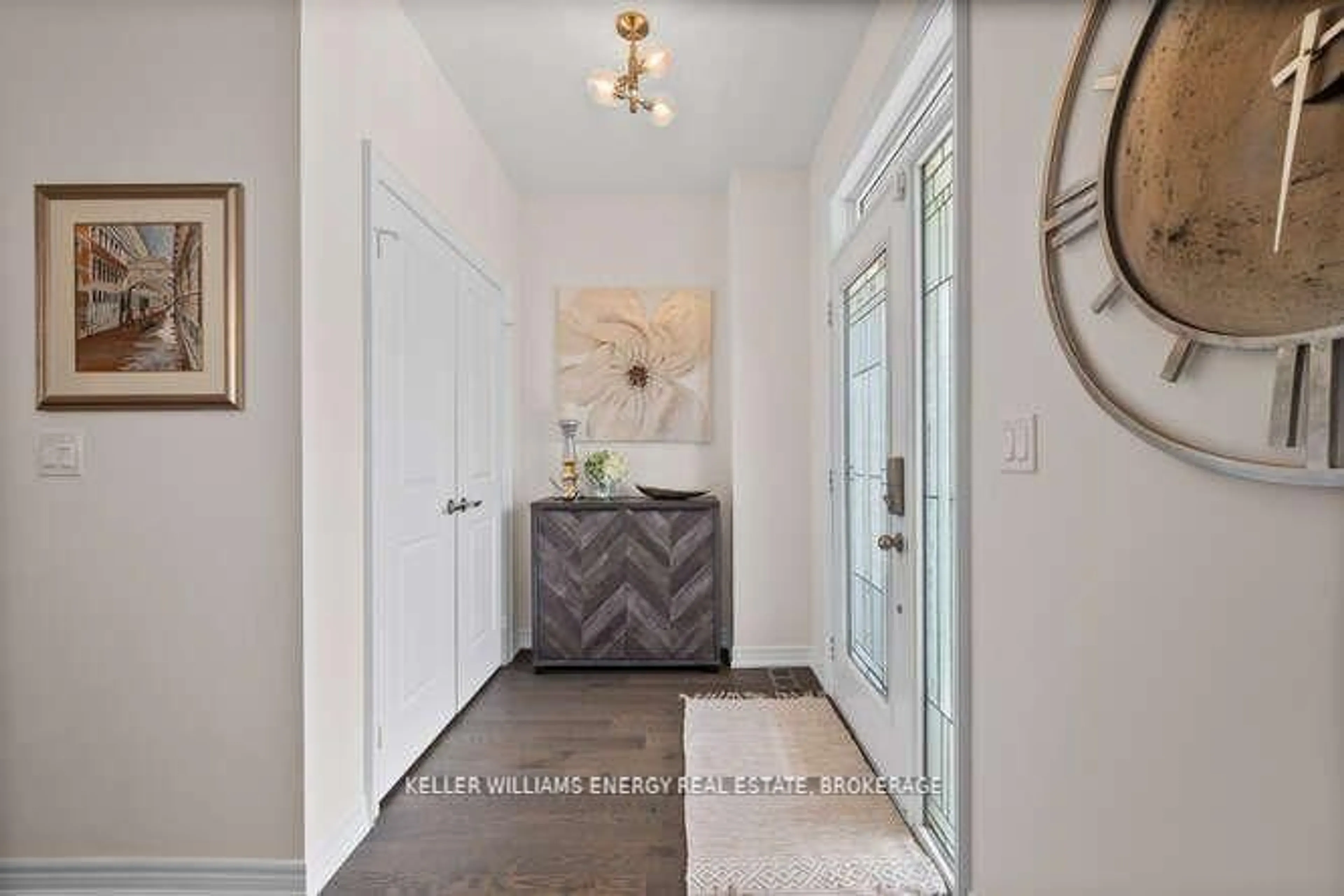 Indoor entryway for 35 Donald Powell Cres, Clarington Ontario L1B 0V6