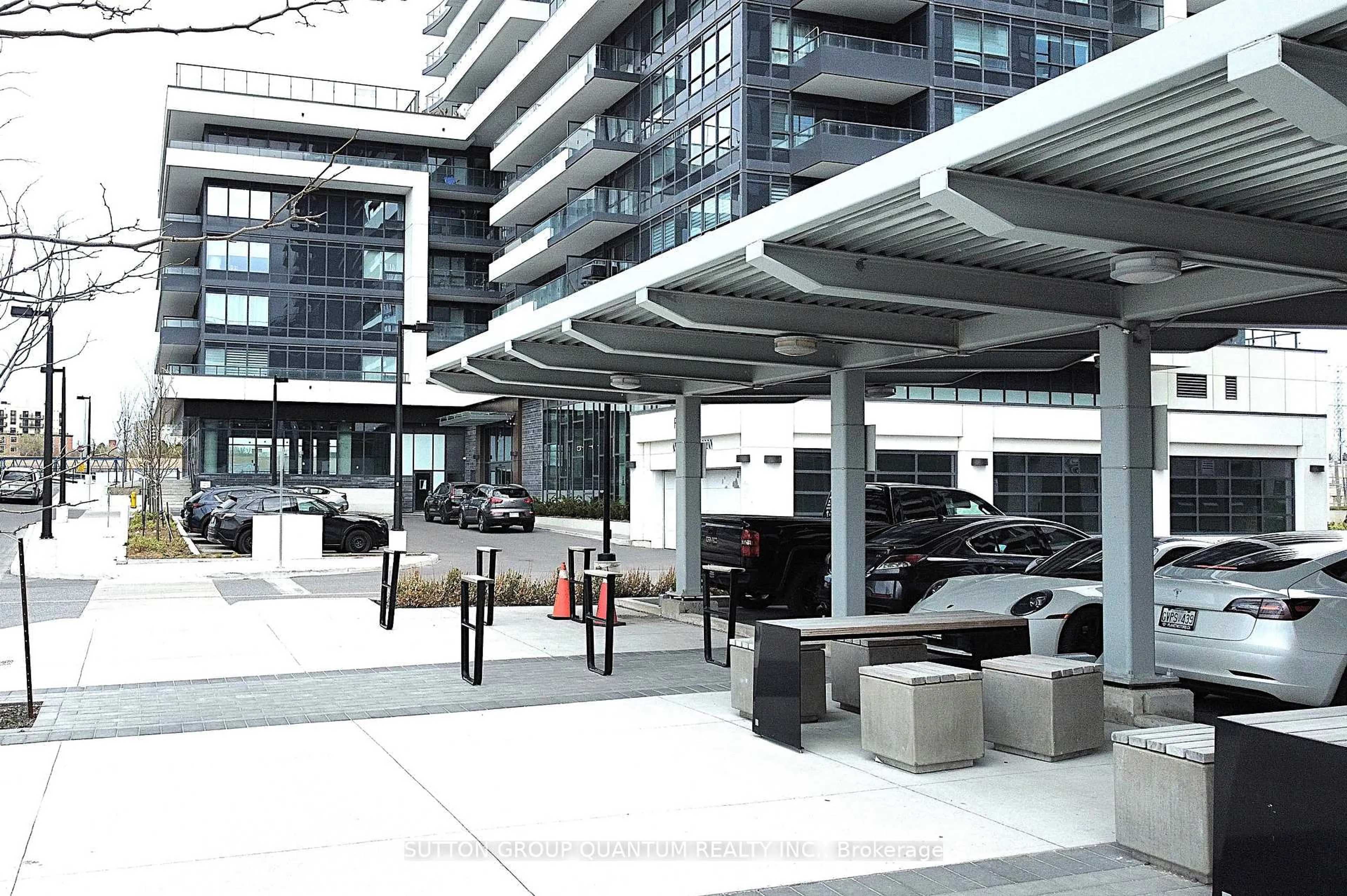 Lobby for 1480 Bayly St #604, Pickering Ontario L1W 1L8