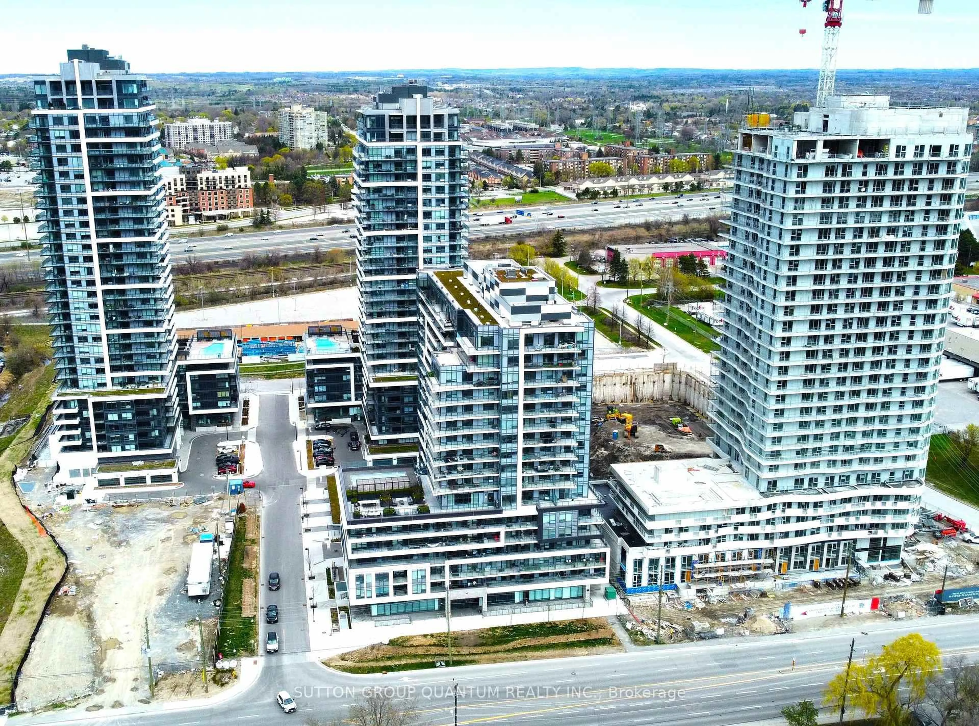 A pic from outside/outdoor area/front of a property/back of a property/a pic from drone, city buildings view from balcony for 1480 Bayly St #604, Pickering Ontario L1W 1L8