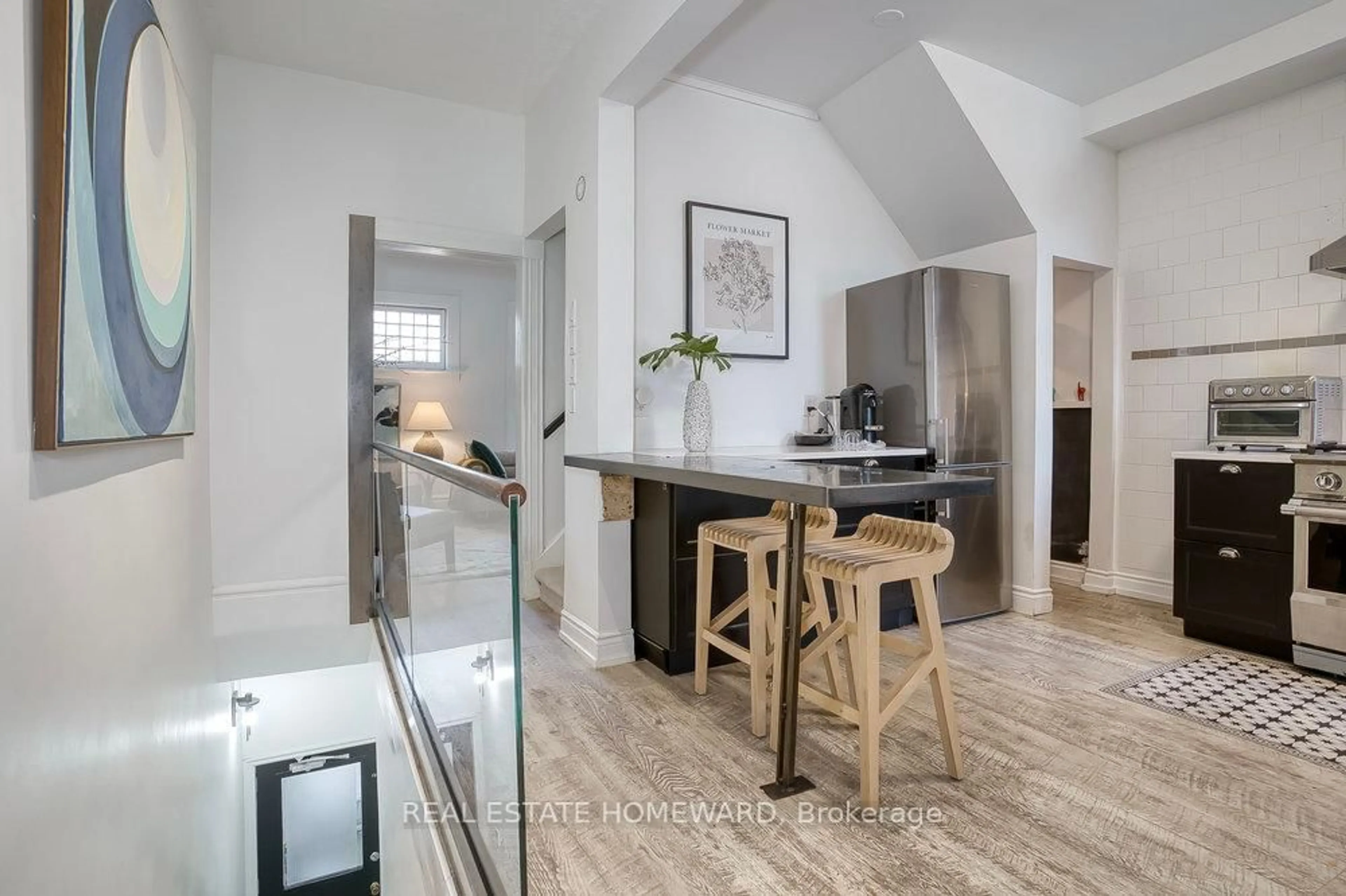 Contemporary kitchen, unknown for 71 Hamilton St, Toronto Ontario M4M 2C7