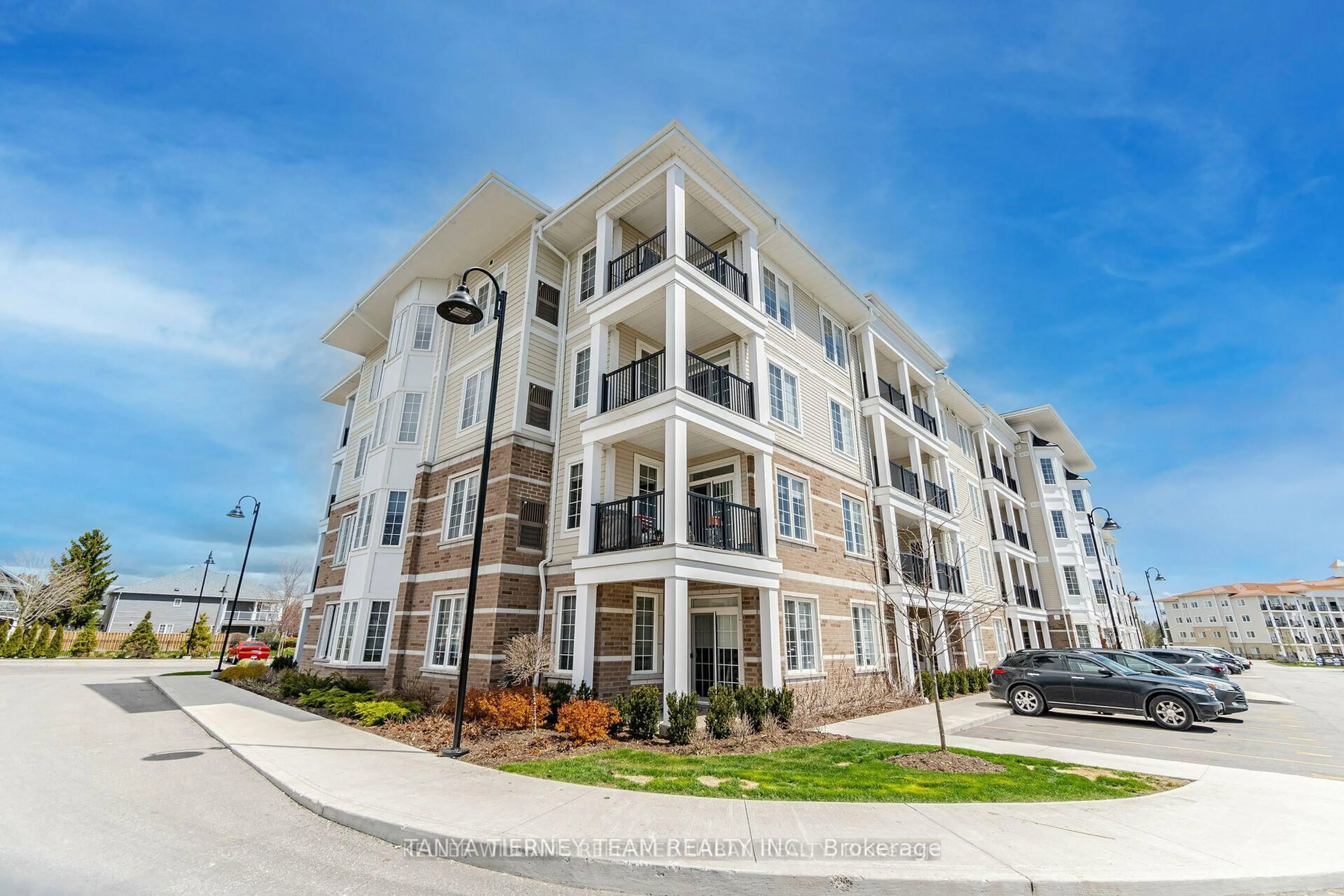 Unknown for 65 Shipway Ave #114, Clarington Ontario L1B 0B7