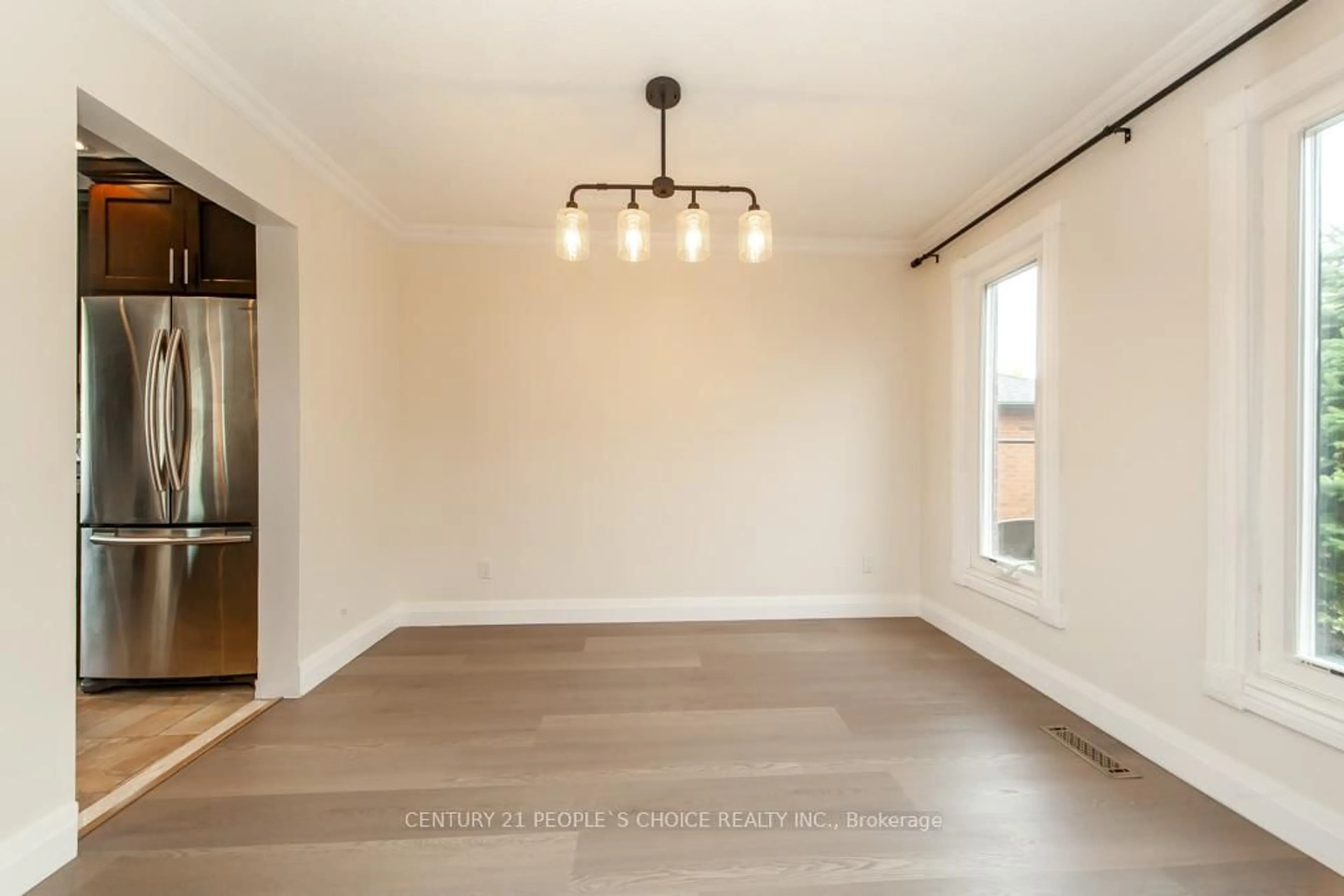 A pic of a room for 35 Fernbank Pl, Whitby Ontario L1R 1T1