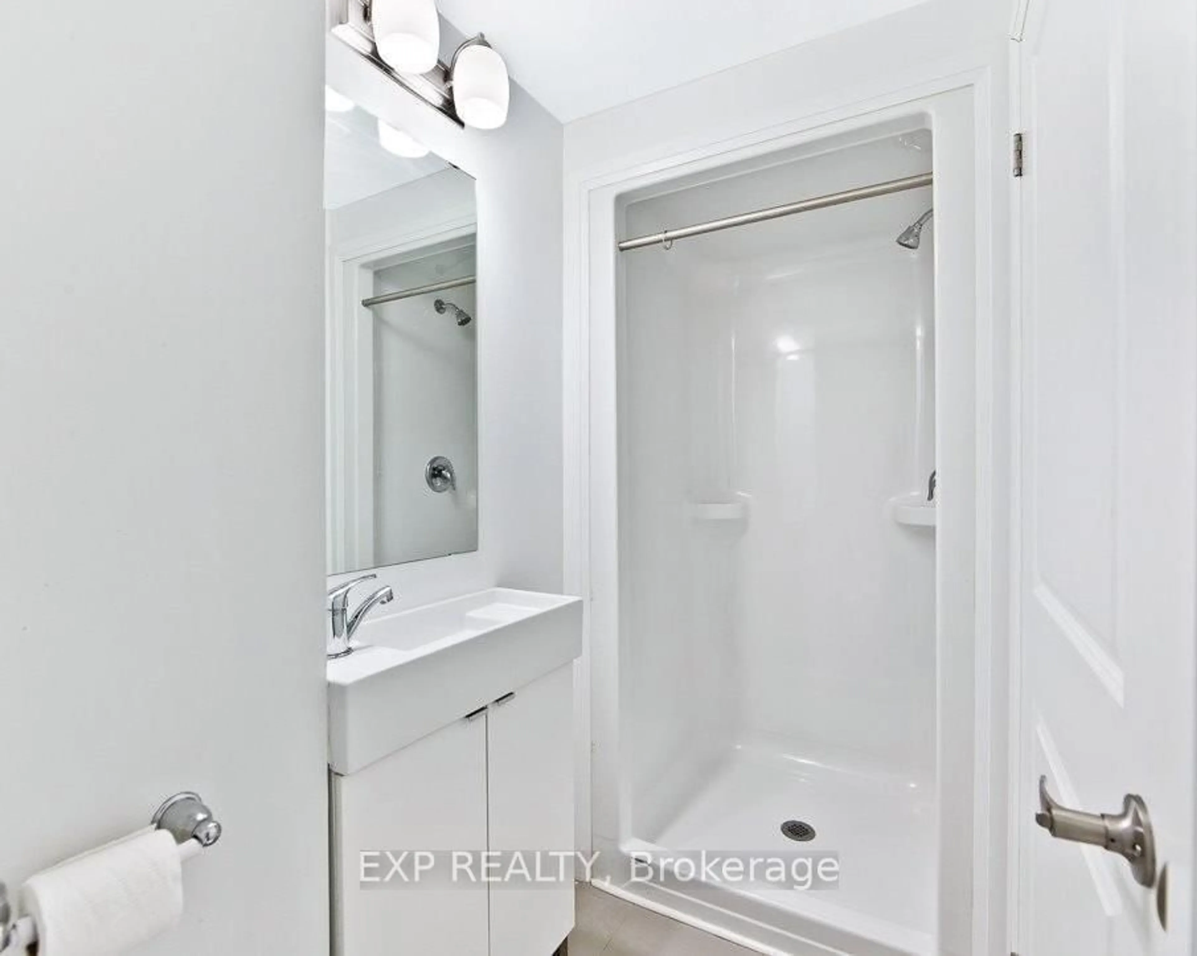 Standard bathroom, unknown for 1900 Simcoe St #739, Oshawa Ontario L1G 4Y3