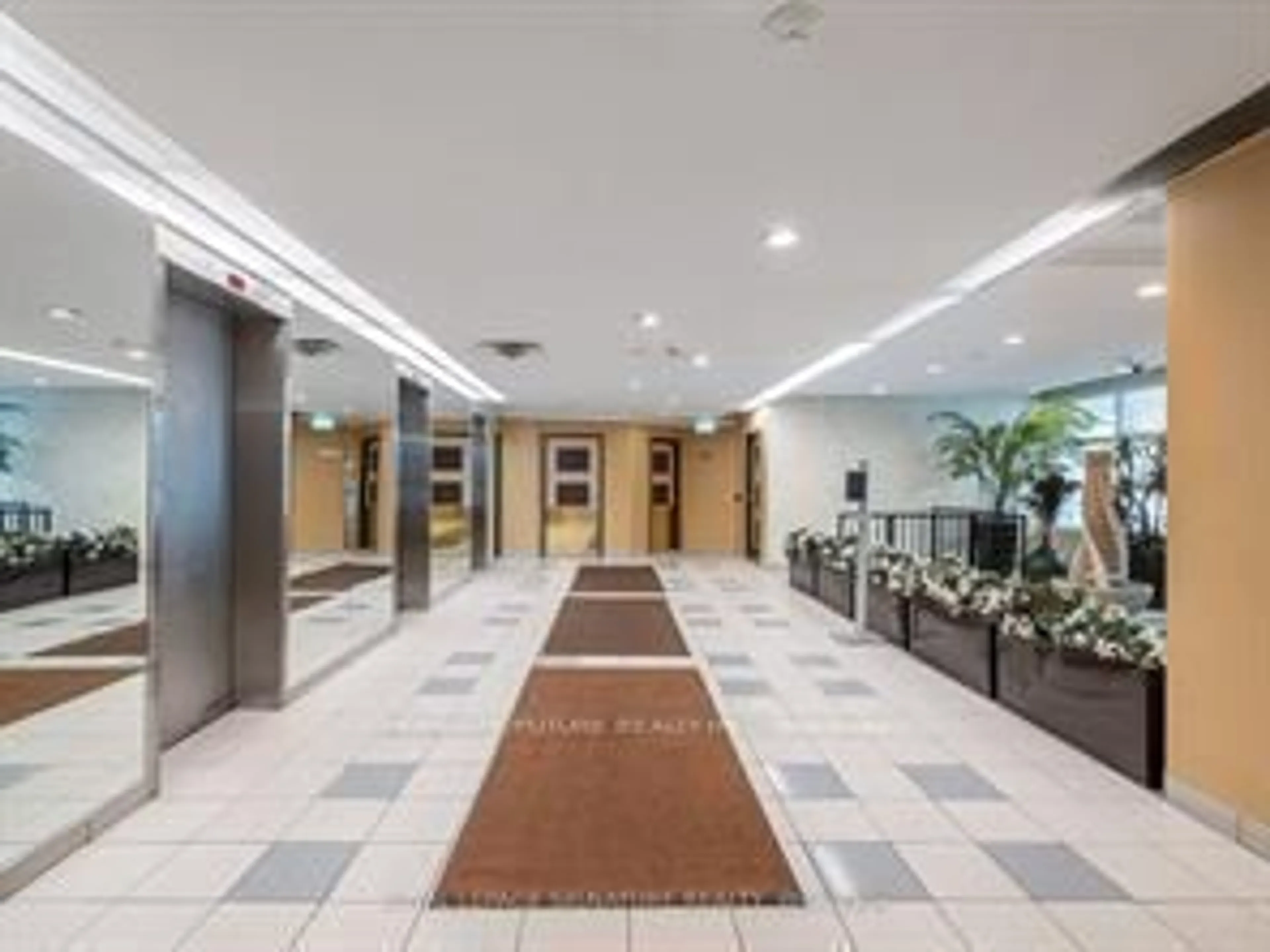 Indoor foyer for 3050 Ellesmere Rd #1102, Toronto Ontario M1E 5E6
