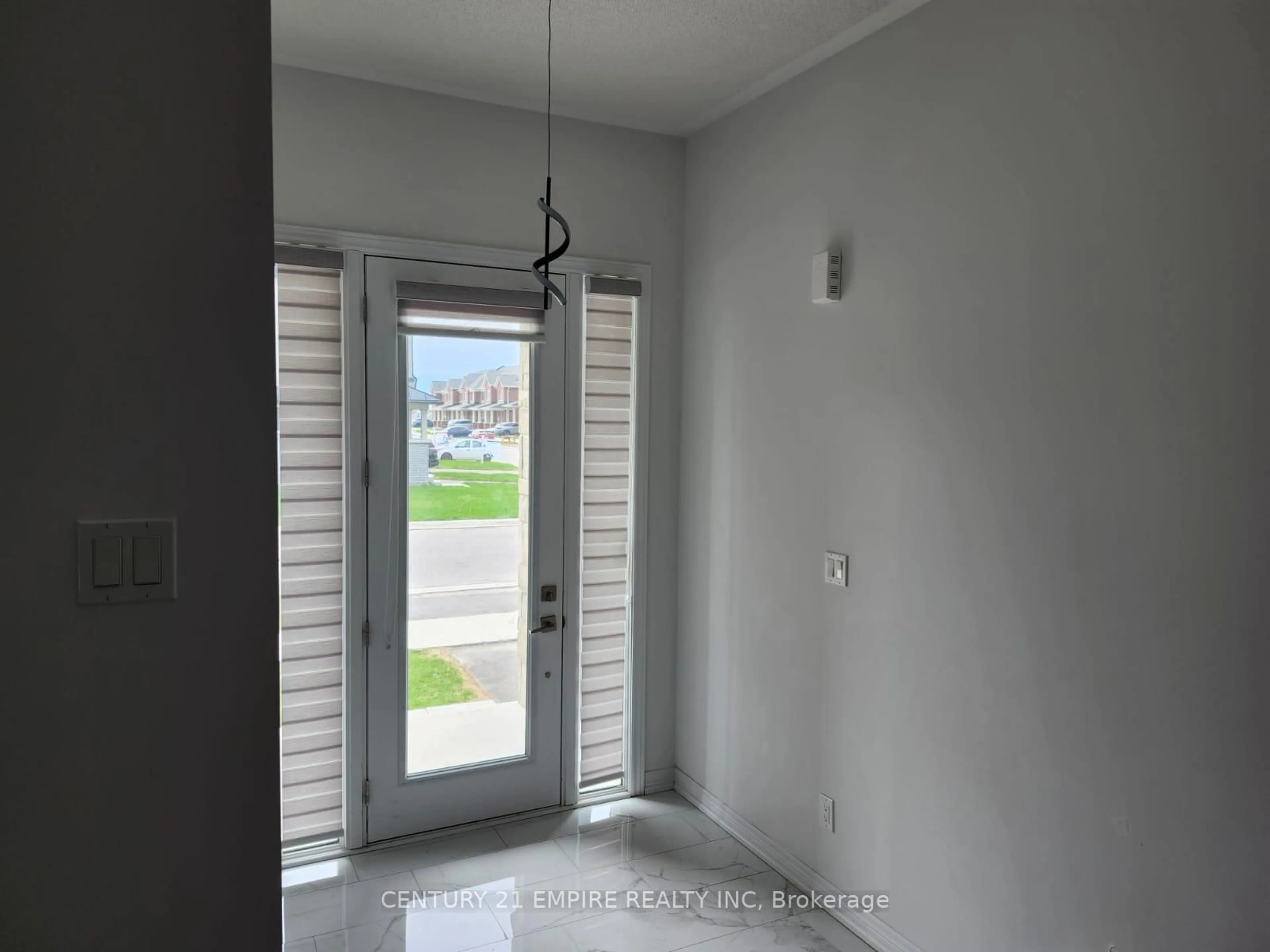 Unknown for 976 Andrew Murdoch St, Oshawa Ontario L1L 0S2