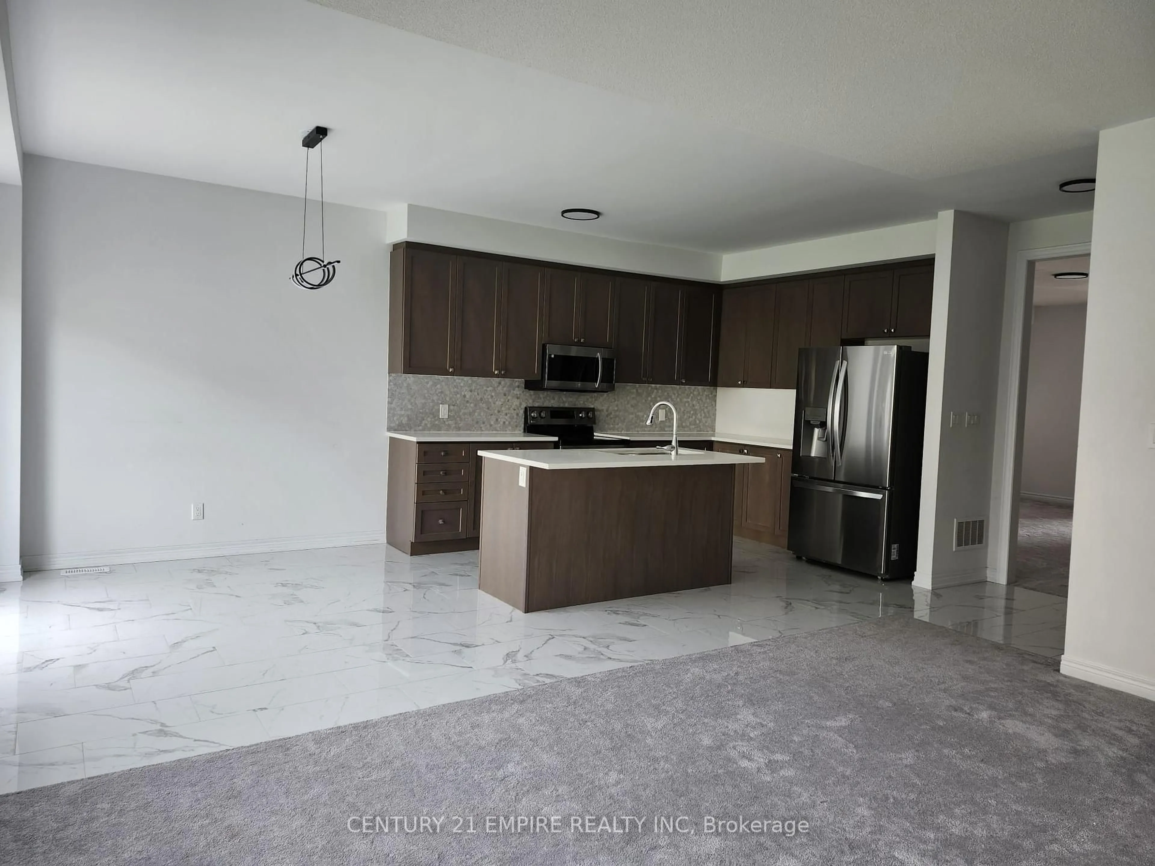 Open concept kitchen, unknown for 976 Andrew Murdoch St, Oshawa Ontario L1L 0S2