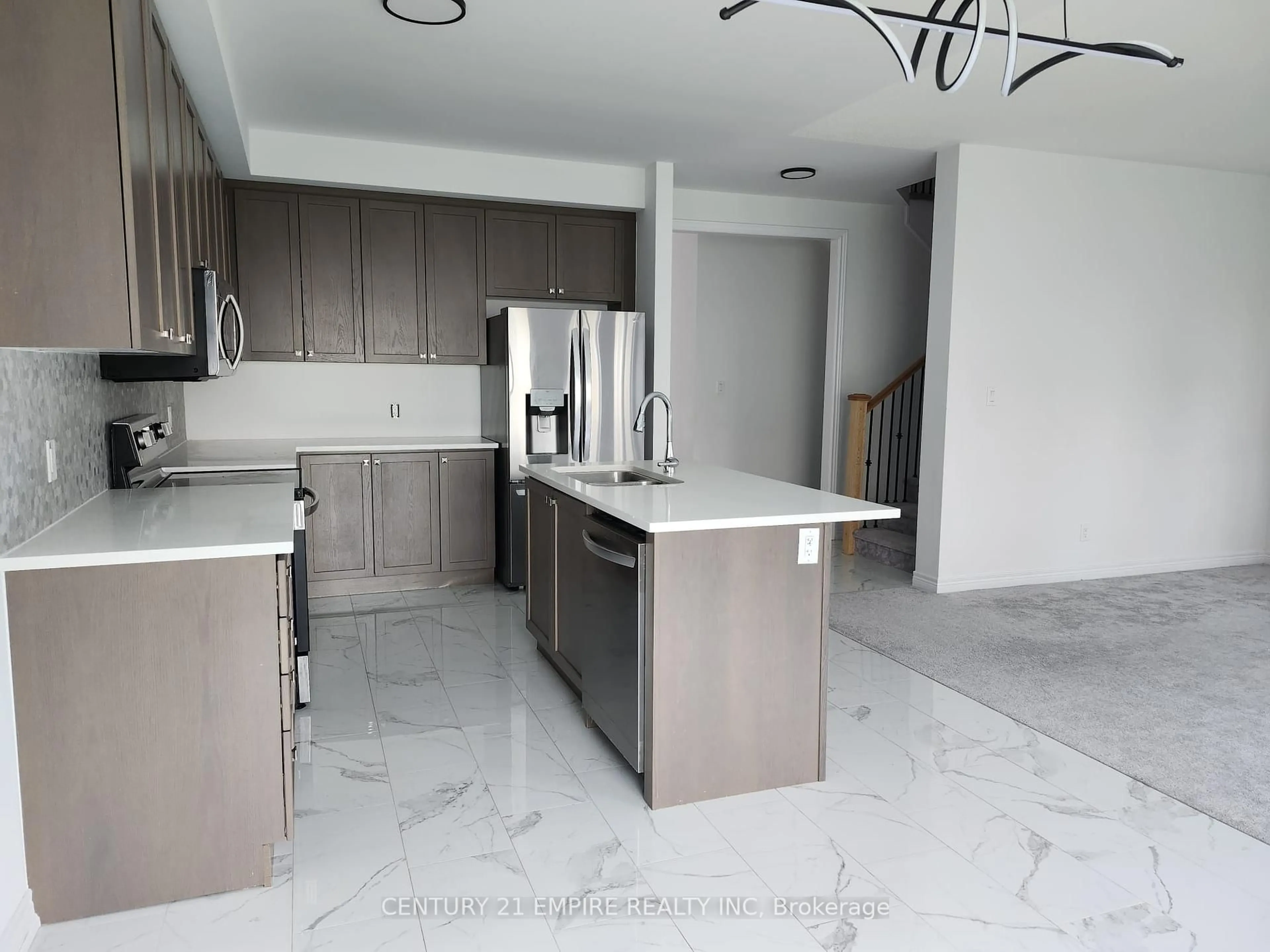 Open concept kitchen, ceramic/tile floor for 976 Andrew Murdoch St, Oshawa Ontario L1L 0S2