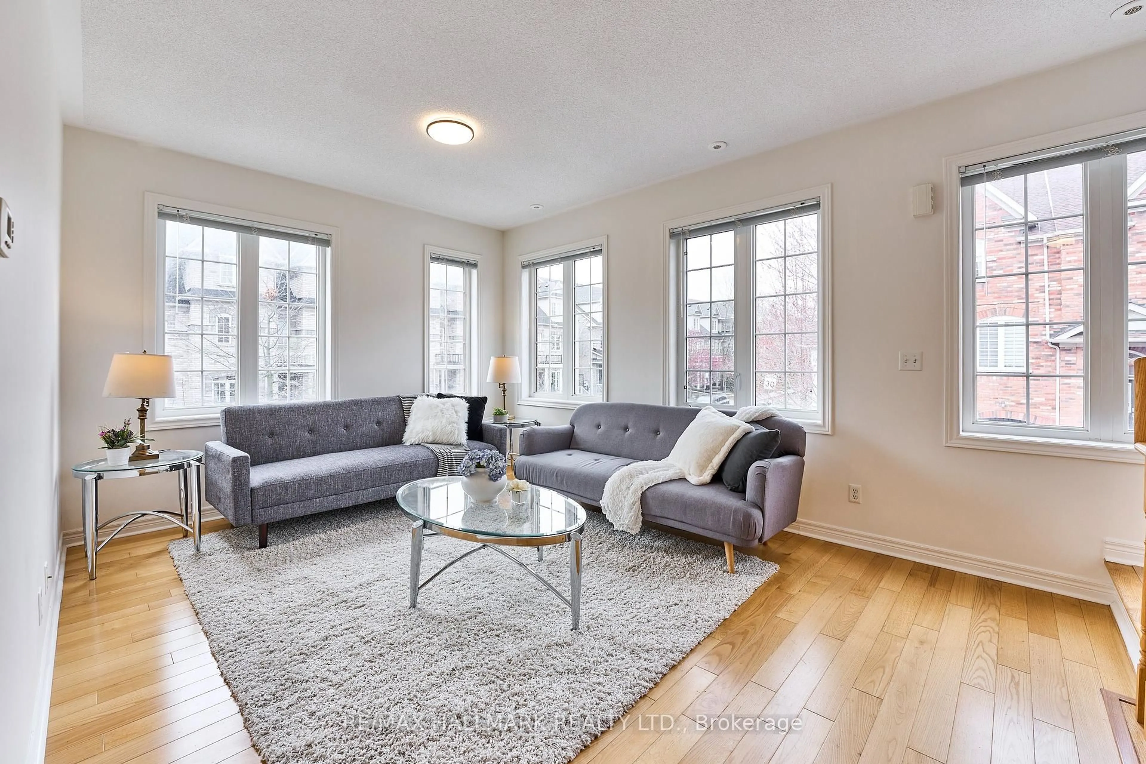Living room with furniture, unknown for 3 Philpott Gdns #3, Toronto Ontario M4E 0A8