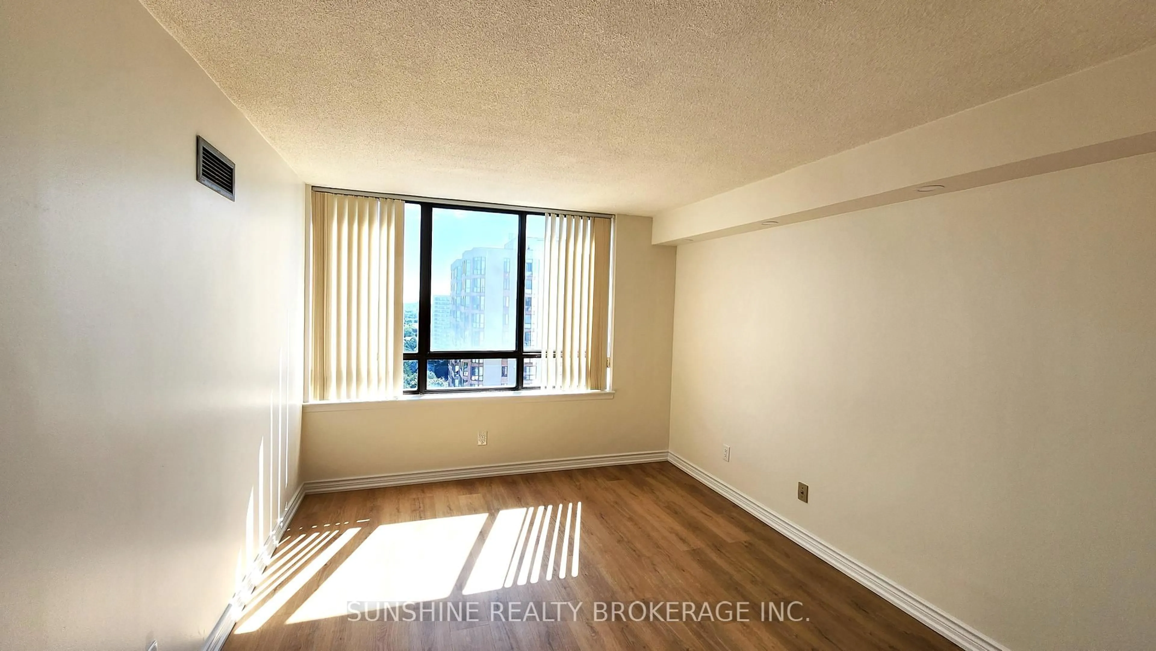A pic of a room for 25 Bamburgh Circ #2034, Toronto Ontario M1W 3W2