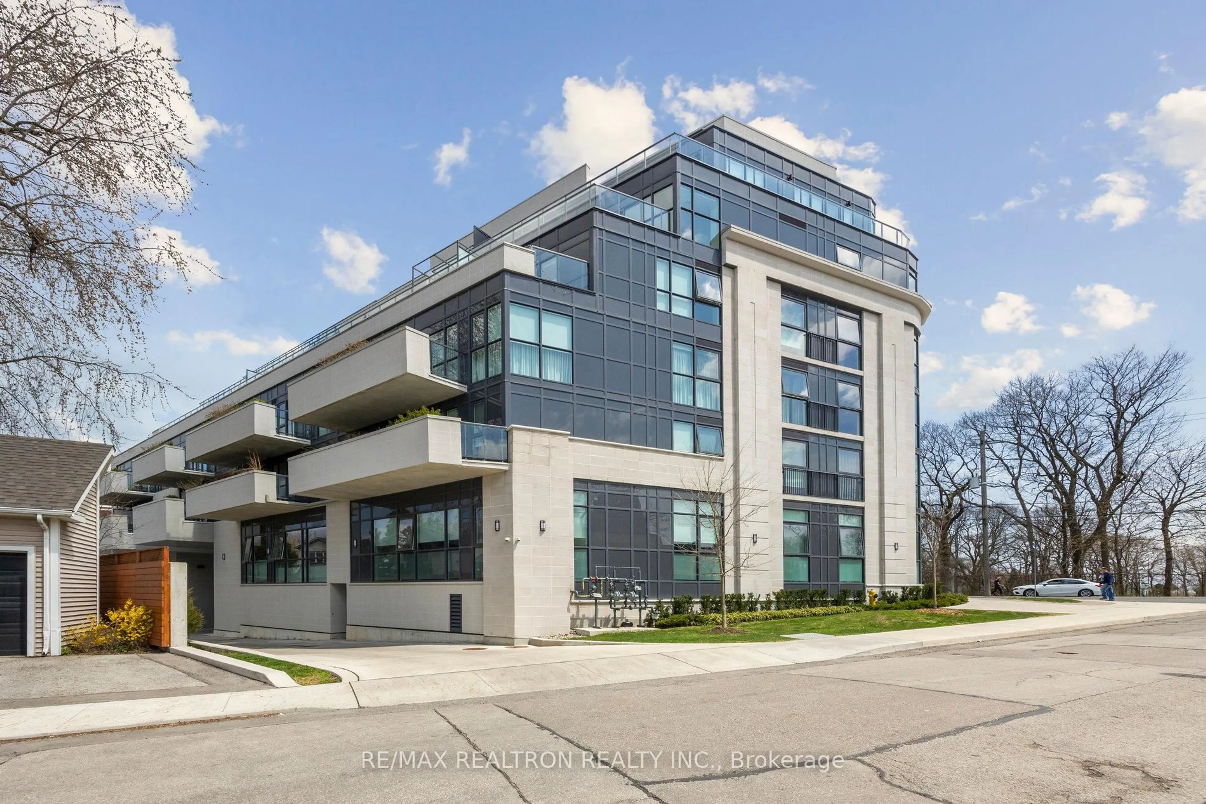 Unknown for 1400 Kingston Rd #307, Toronto Ontario M1N 0C2