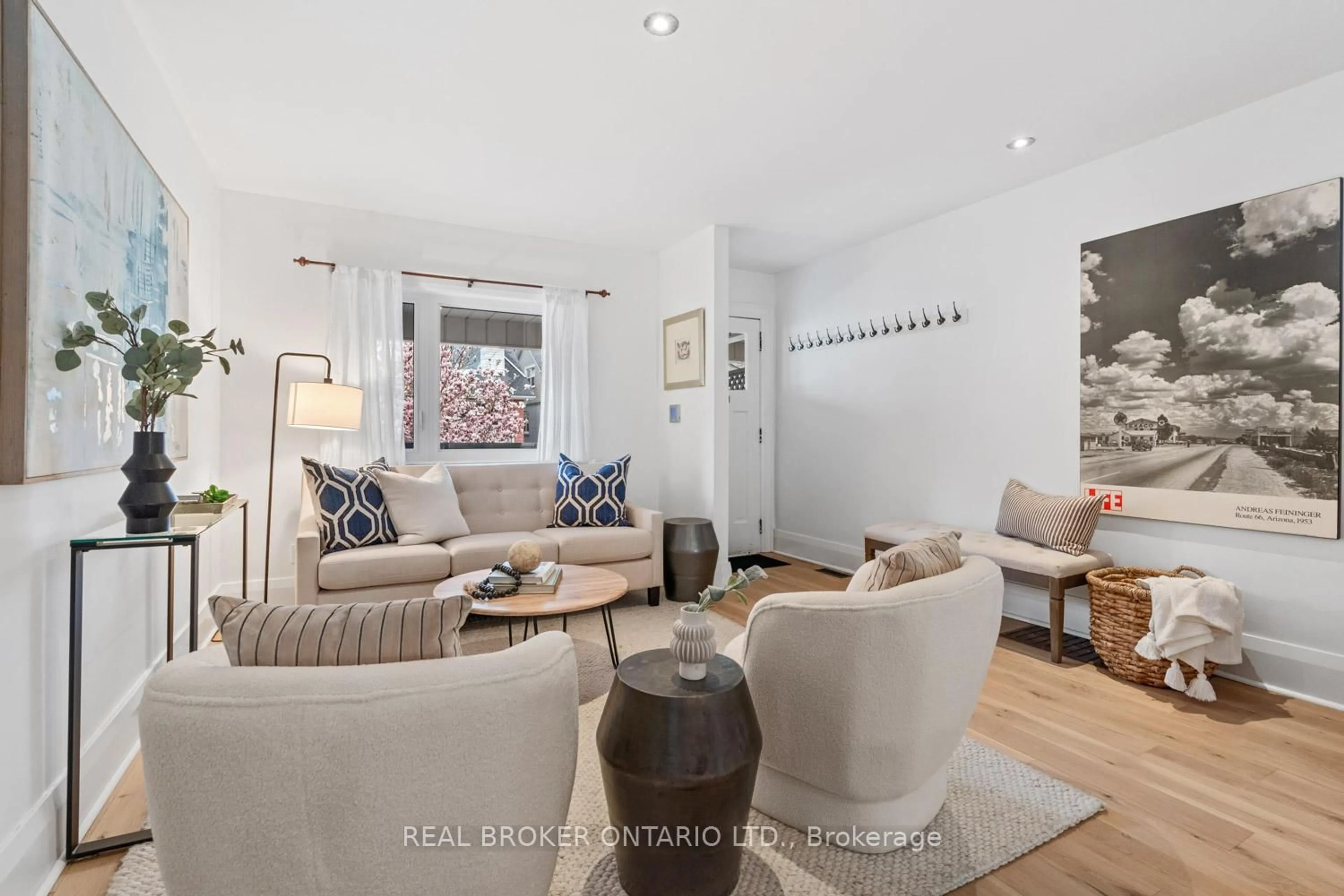 Living room with furniture, unknown for 48 Gainsborough Rd, Toronto Ontario M4L 3C2