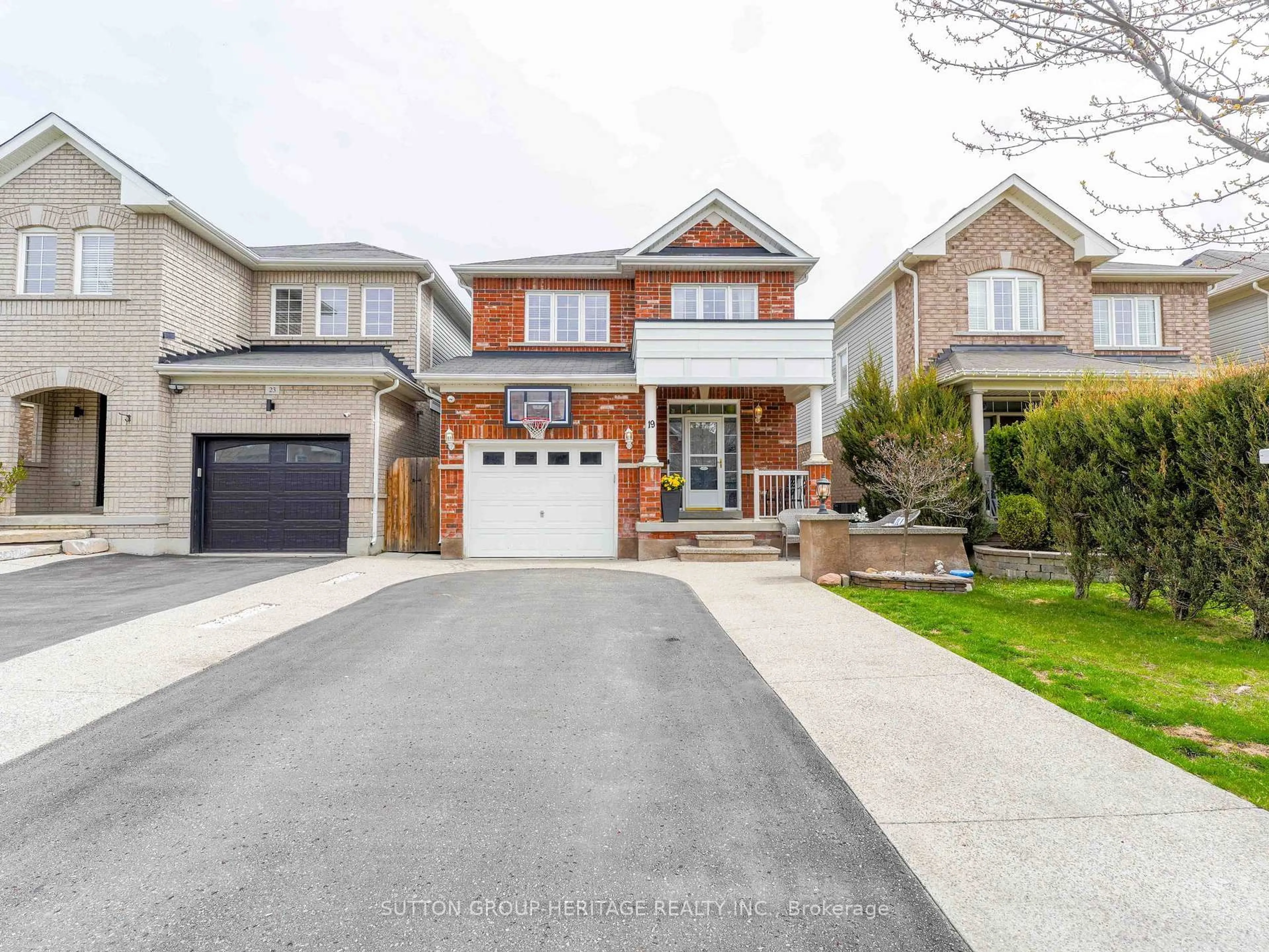 Home with brick exterior material, street for 19 Arnold Johnston St, Clarington Ontario L1E 0C6