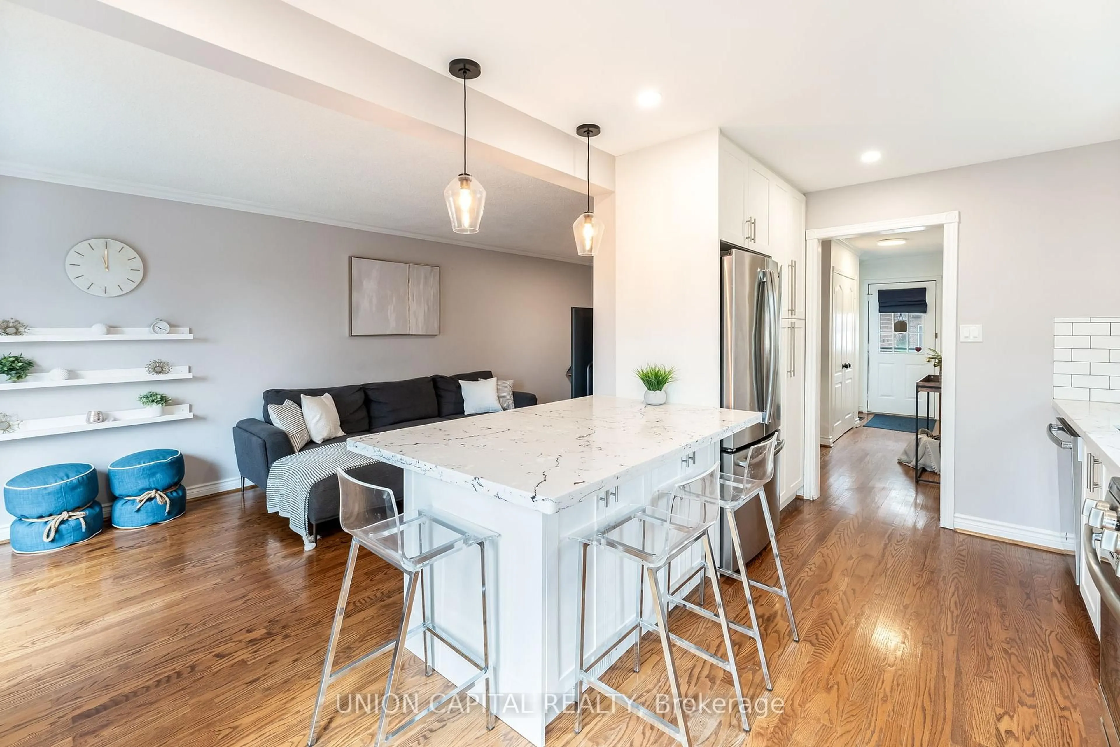 Open concept kitchen, unknown for 1167 Tanzer Crt, Pickering Ontario L1W 3S7