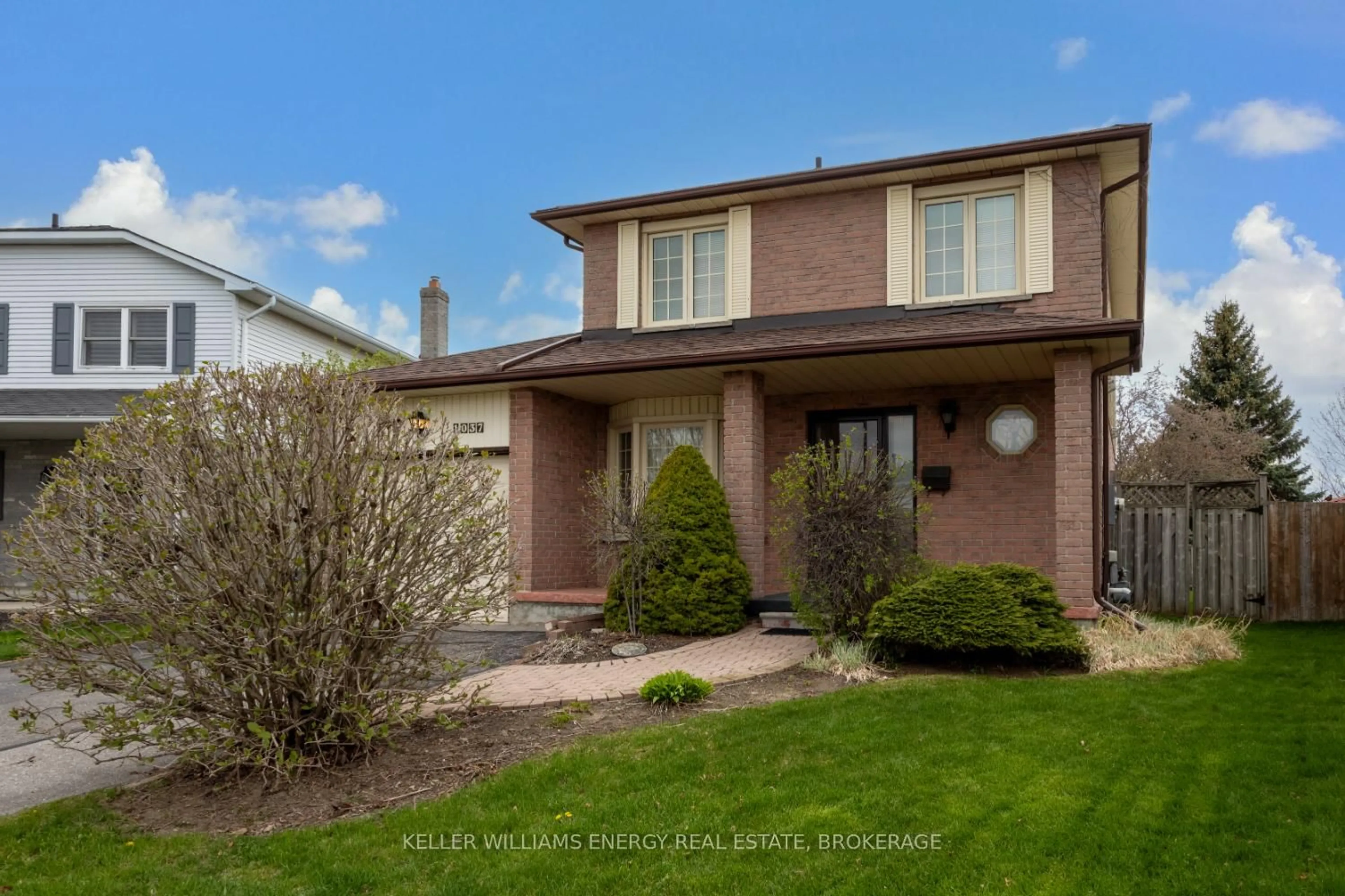 Home with brick exterior material, street for 1037 Roundelay Crt, Oshawa Ontario L1J 7R8