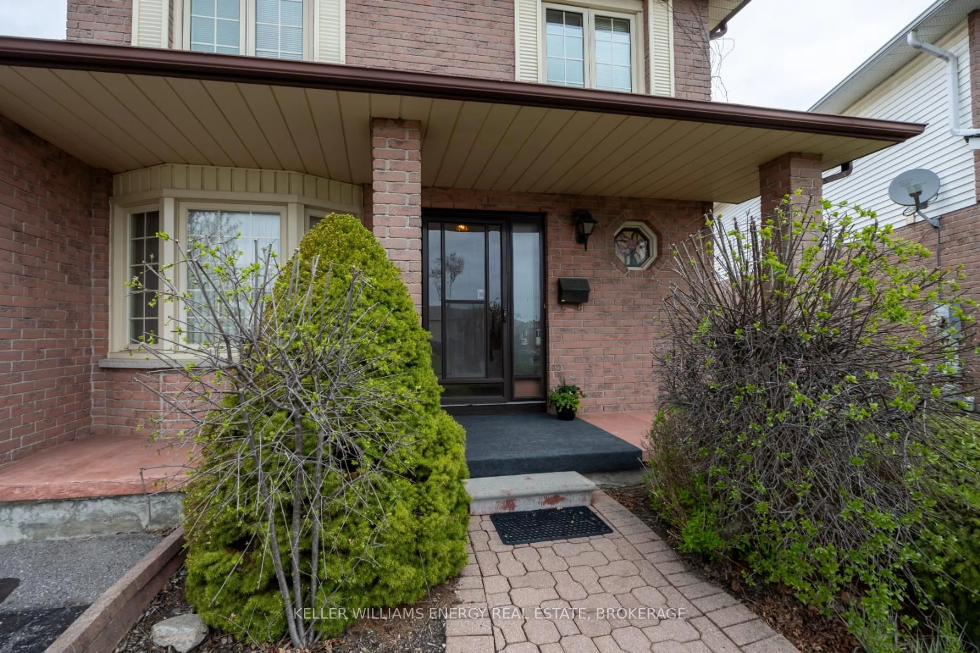Unknown for 1037 Roundelay Crt, Oshawa Ontario L1J 7R8