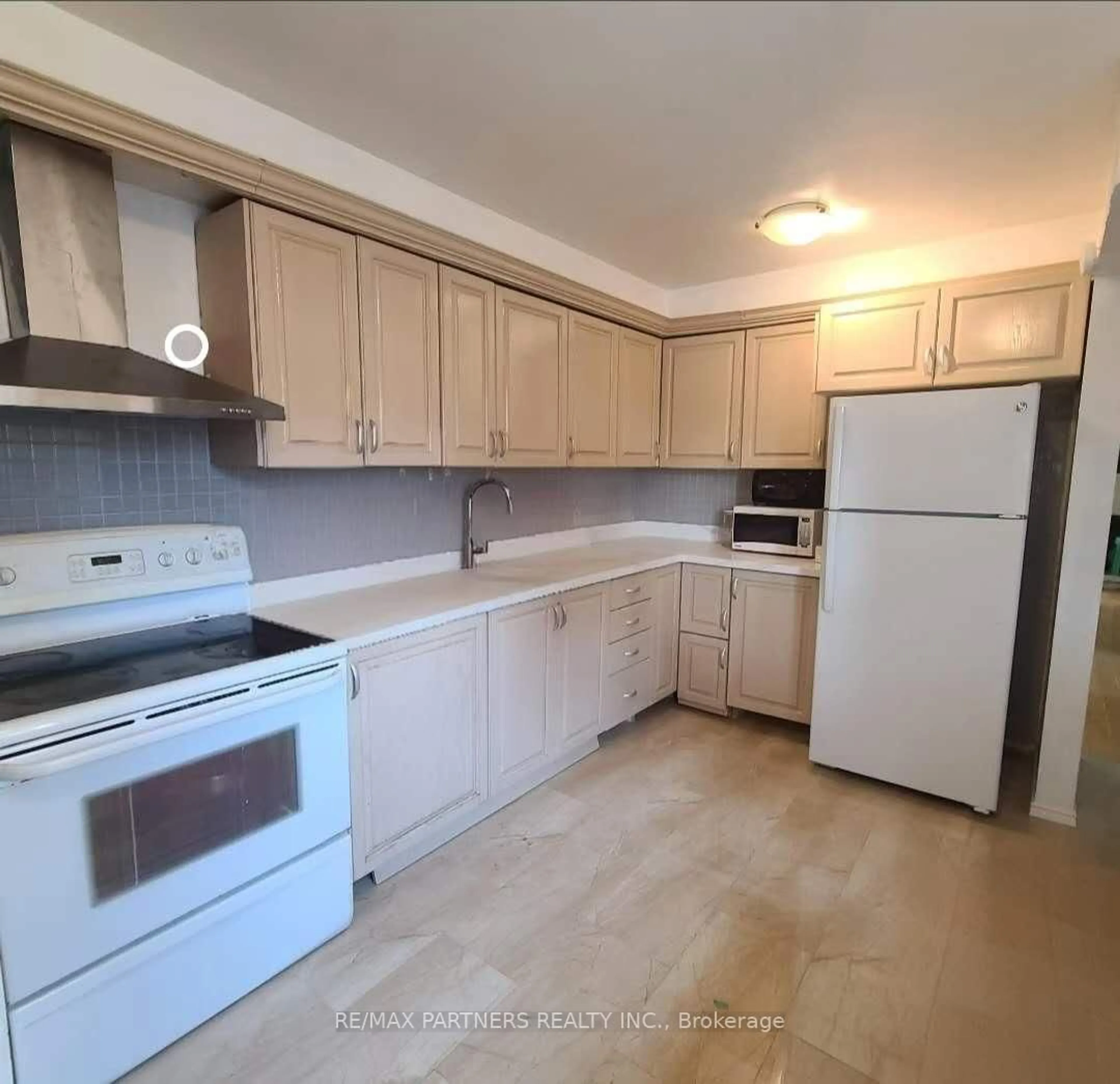 Standard kitchen, unknown for 73 Treetops Crt, Toronto Ontario M1V 2B9