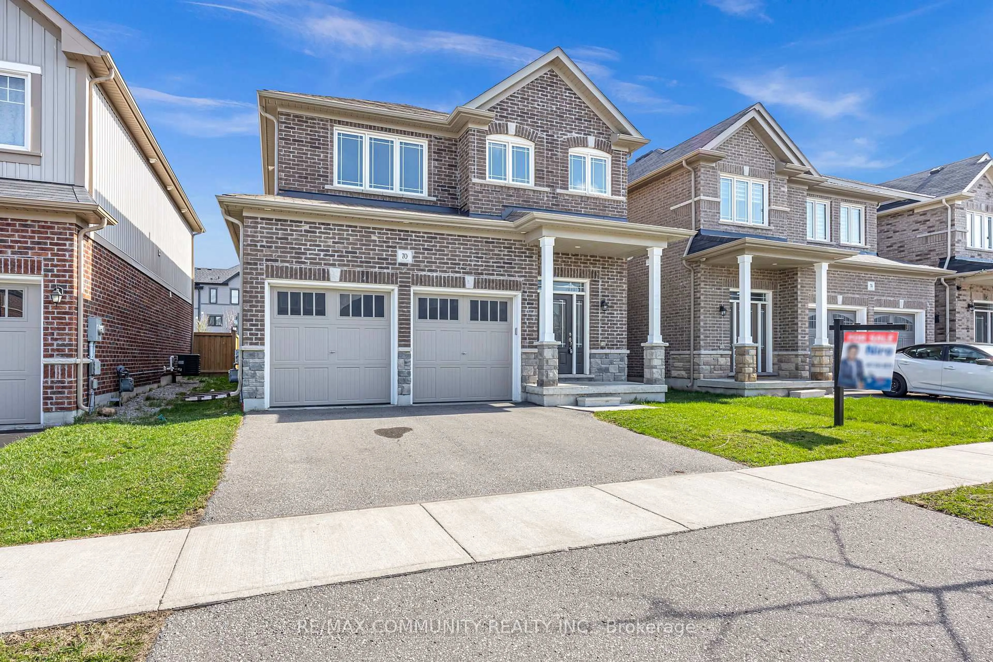 Home with brick exterior material, street for 70 Moses Cres, Clarington Ontario L1C 0T8