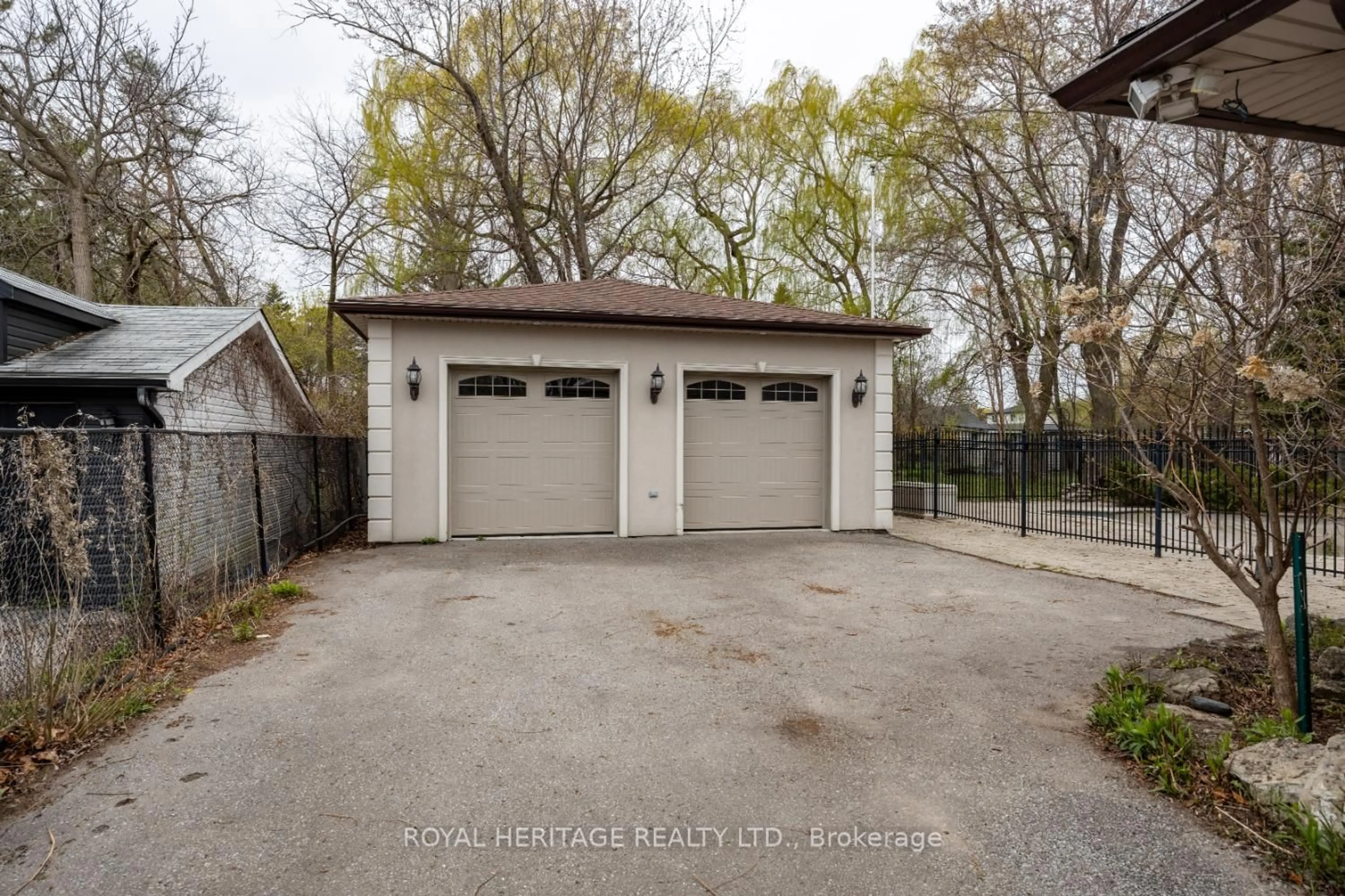 Indoor garage for 62 Morningside Ave, Toronto Ontario M1E 3C2