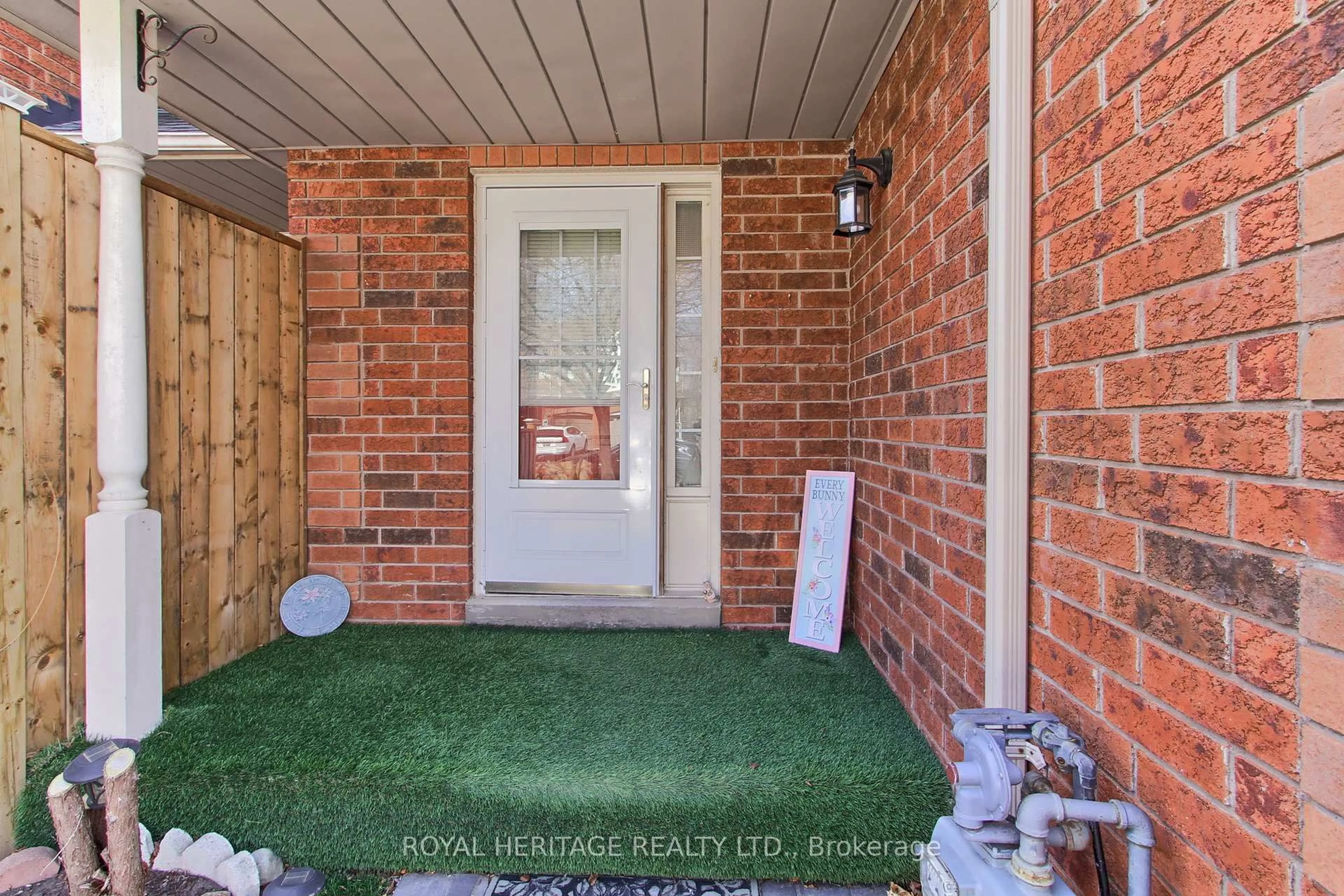 Indoor entryway for 59 Twigg Dr, Ajax Ontario L1Z 1G5