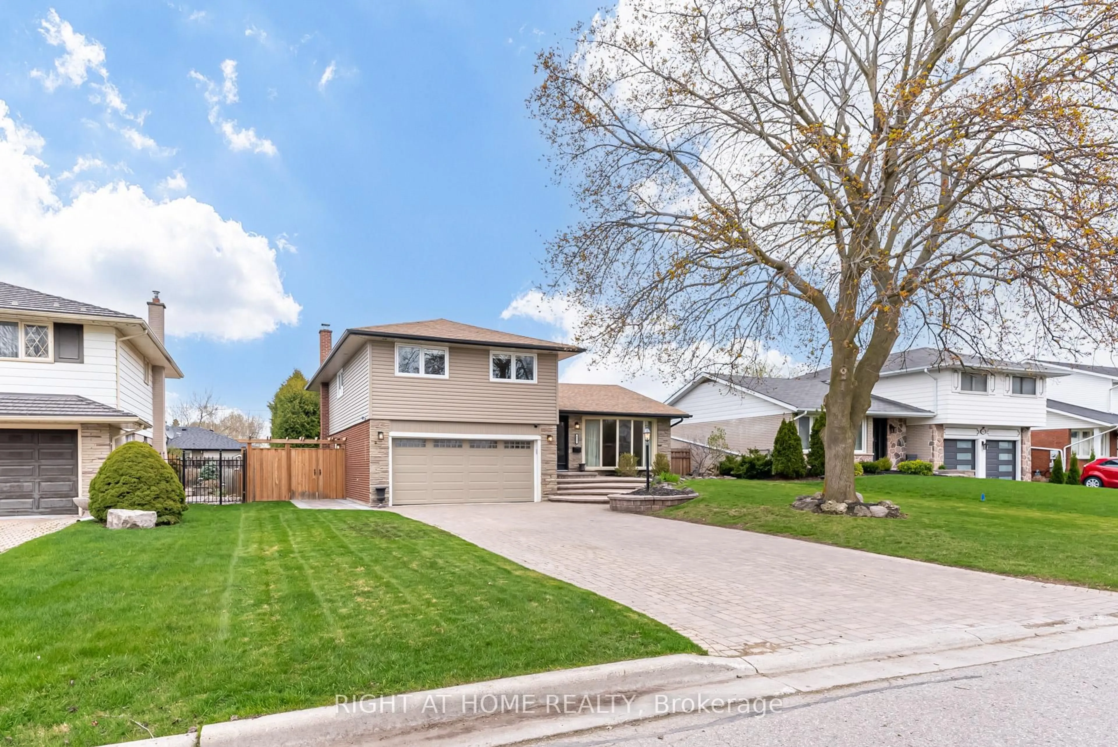 Home with brick exterior material, street for 853 Fernhill Blvd, Oshawa Ontario L1J 5K5
