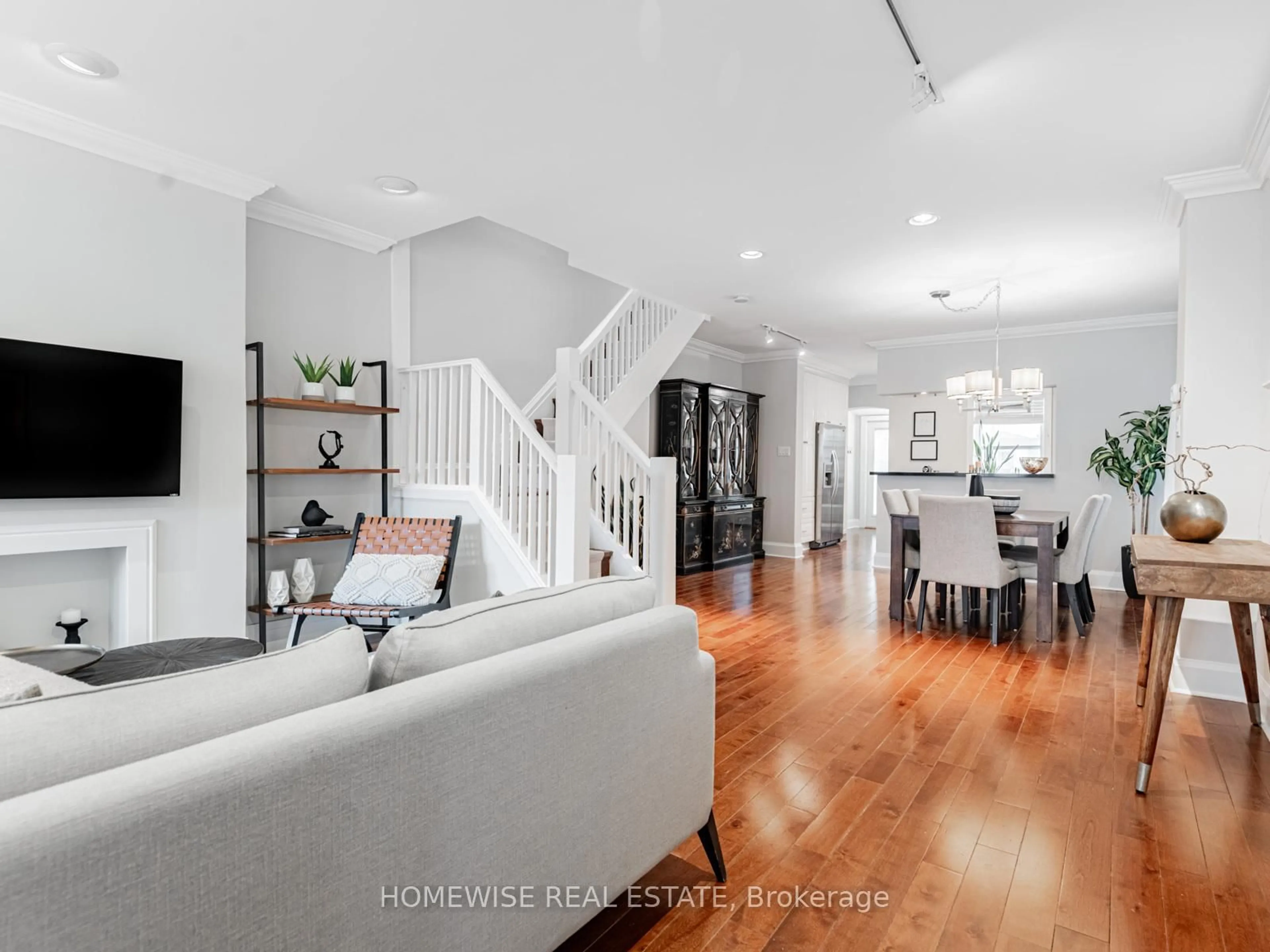 Unknown for 132 Glebeholme Blvd, Toronto Ontario M4J 1S6