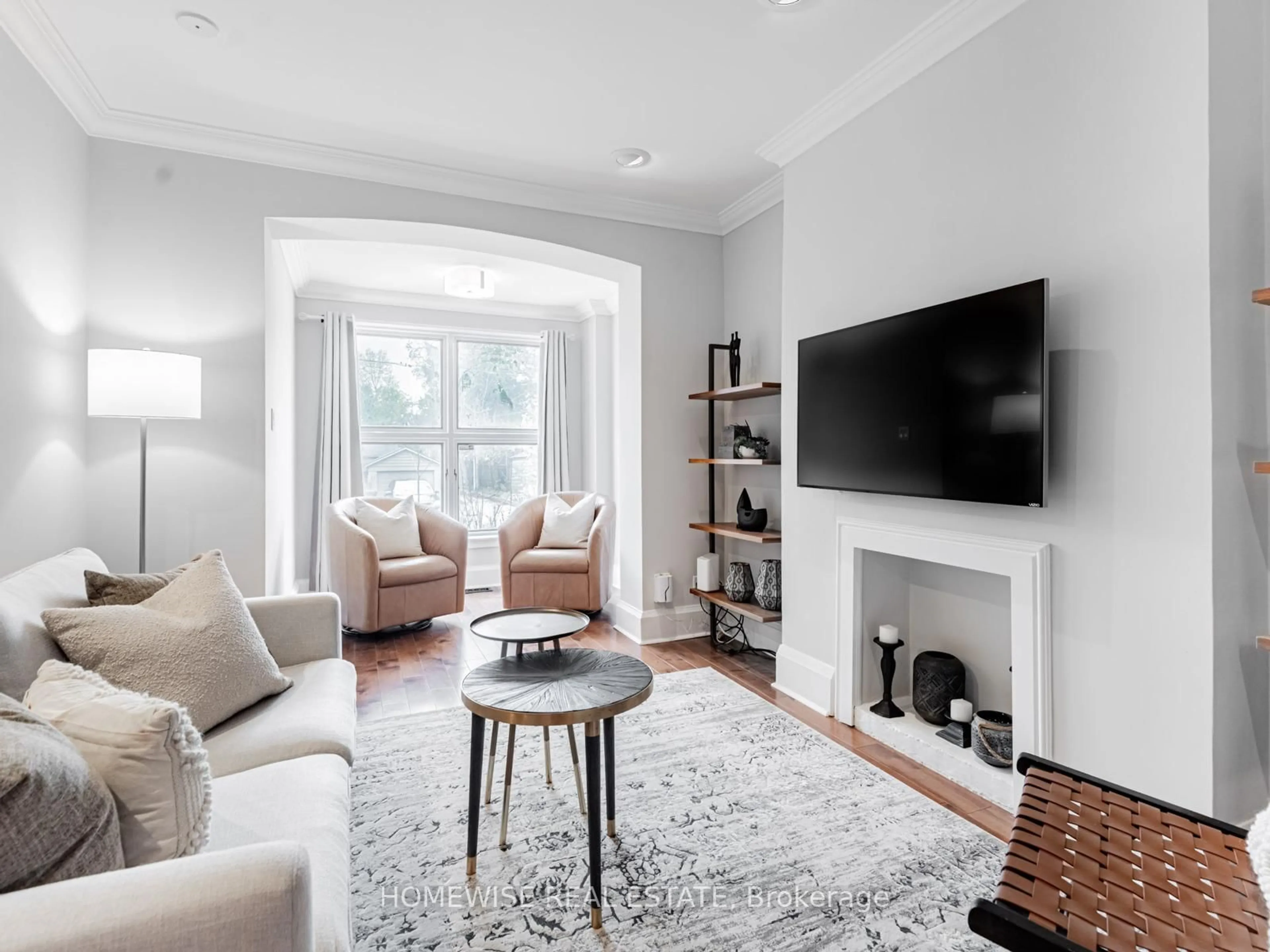 Living room with furniture, unknown for 132 Glebeholme Blvd, Toronto Ontario M4J 1S6