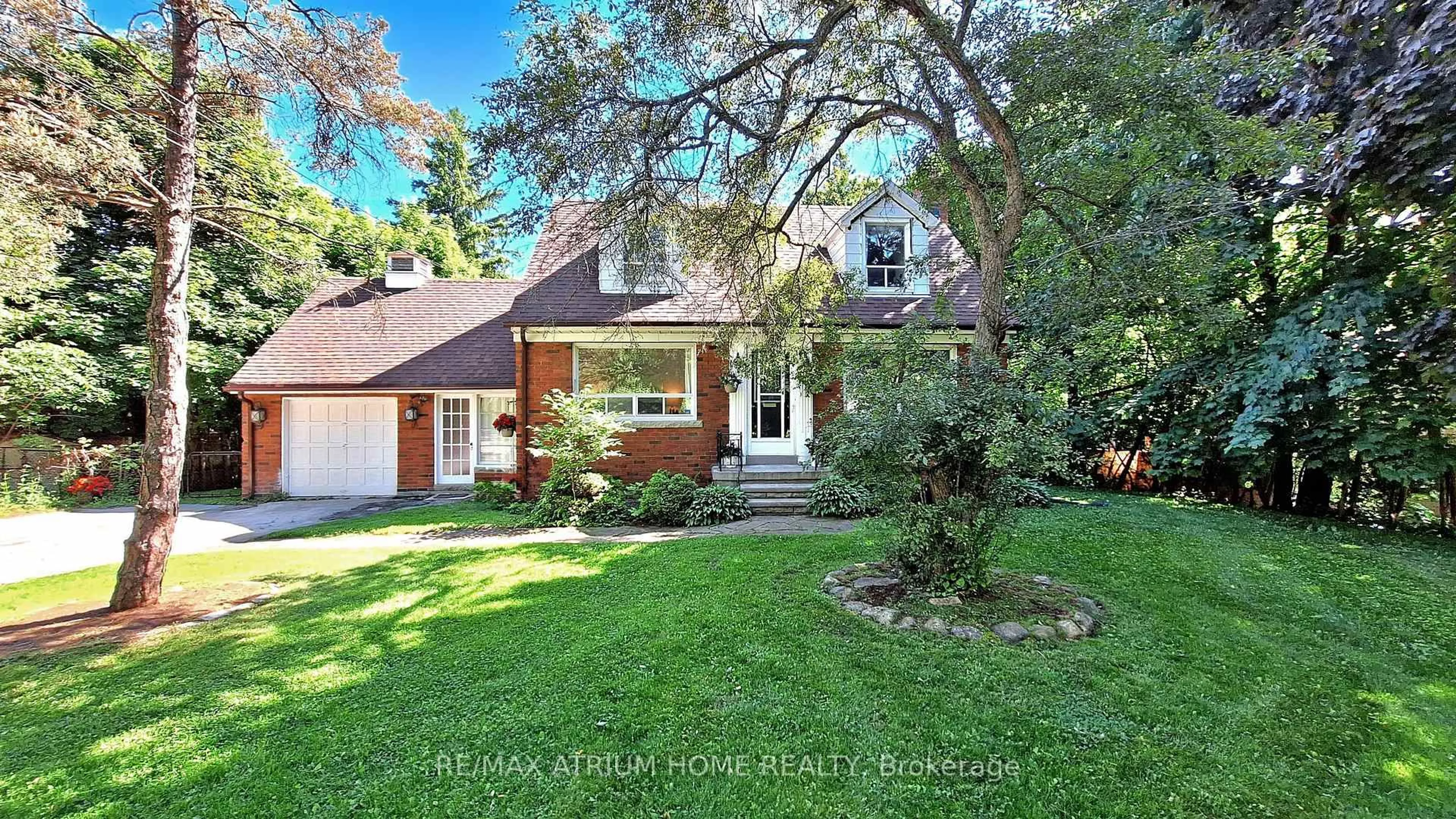 Home with brick exterior material, street for 53 Pine Ridge Dr, Toronto Ontario M1M 2X6