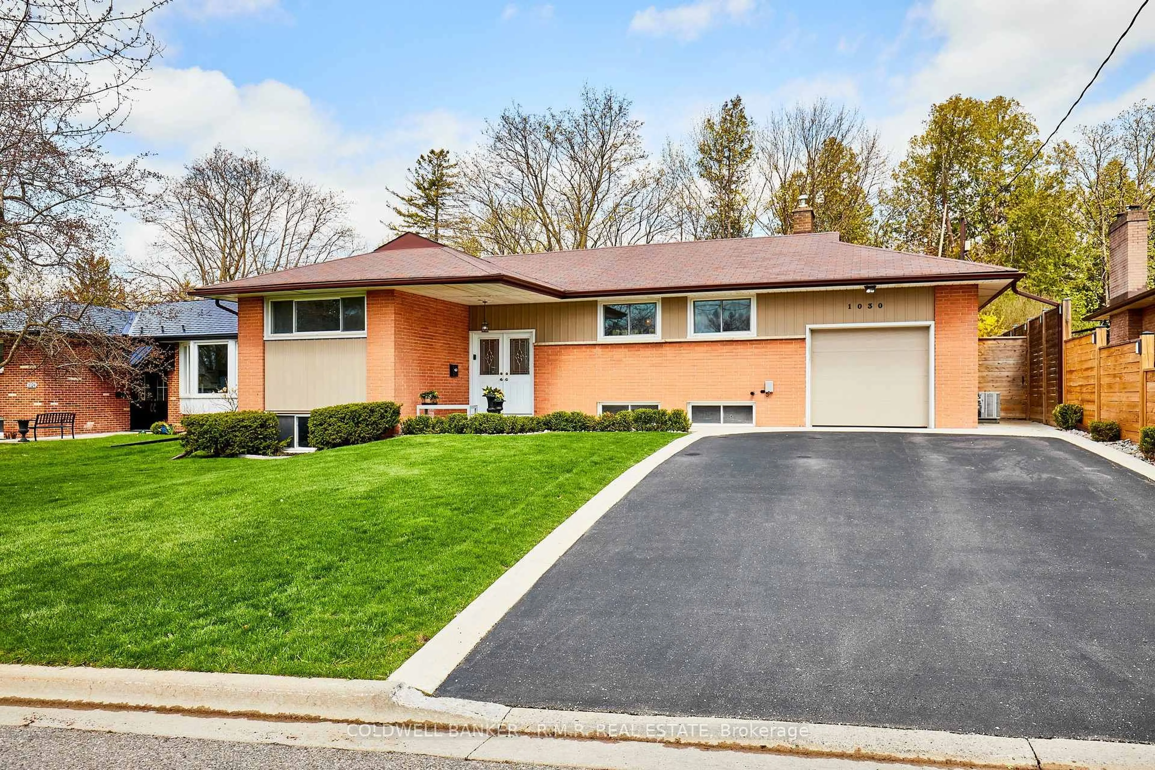 Home with brick exterior material, street for 1030 Regent Dr, Oshawa Ontario L1G 1J7