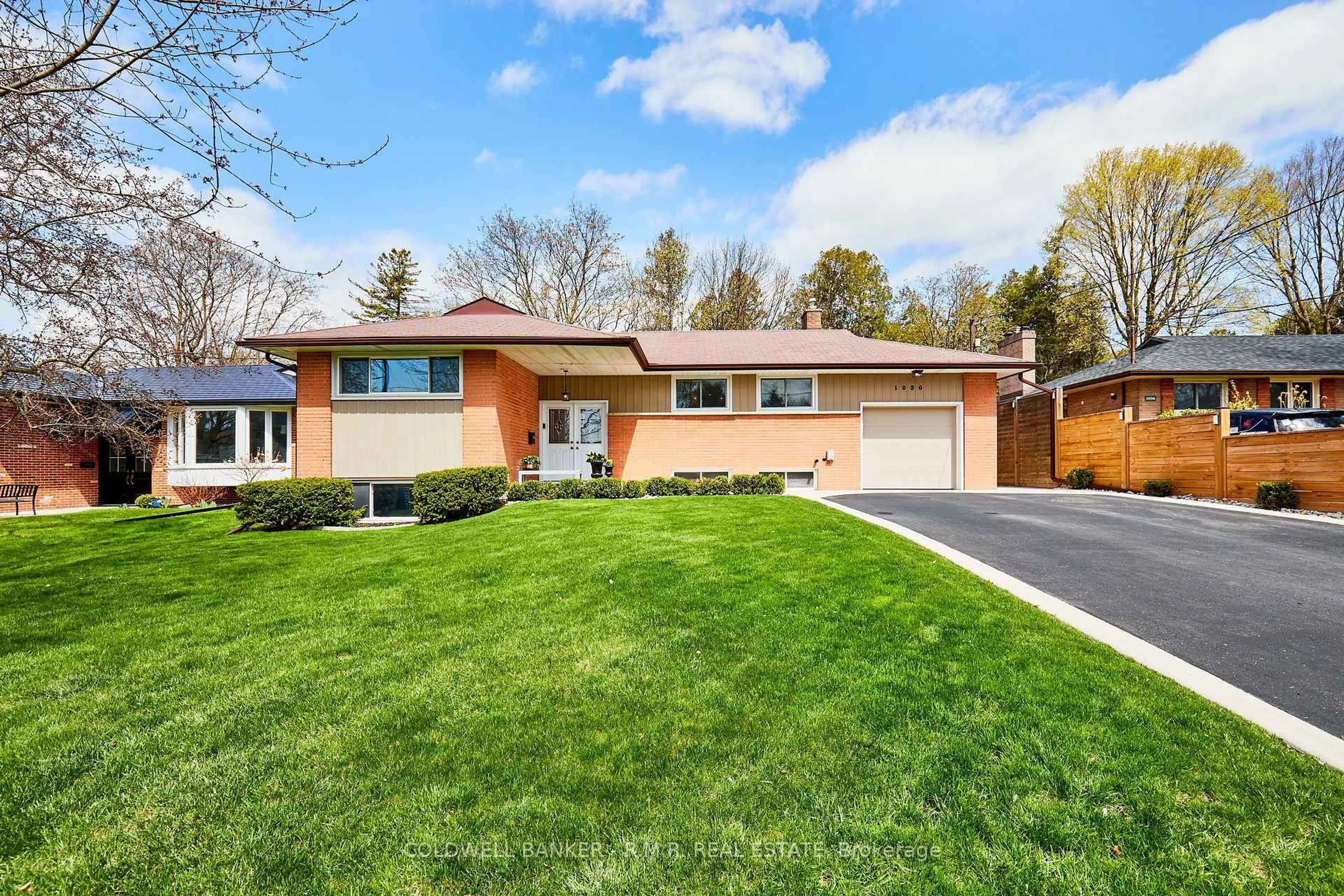 Home with brick exterior material, street for 1030 Regent Dr, Oshawa Ontario L1G 1J7