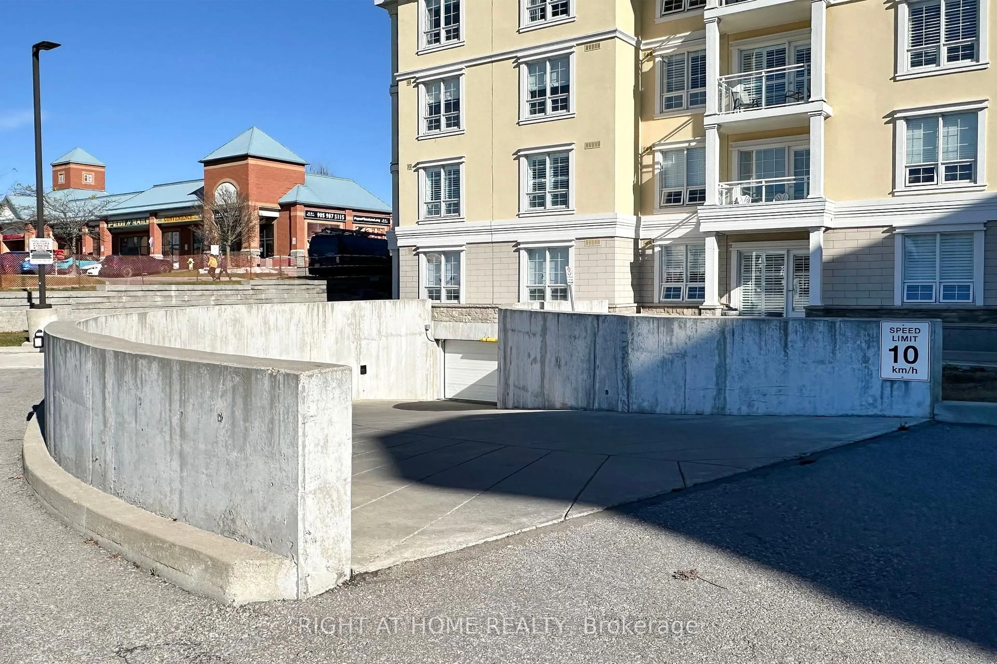 Patio, street for 21 Brookhouse Dr #405, Clarington Ontario L1B 1N8