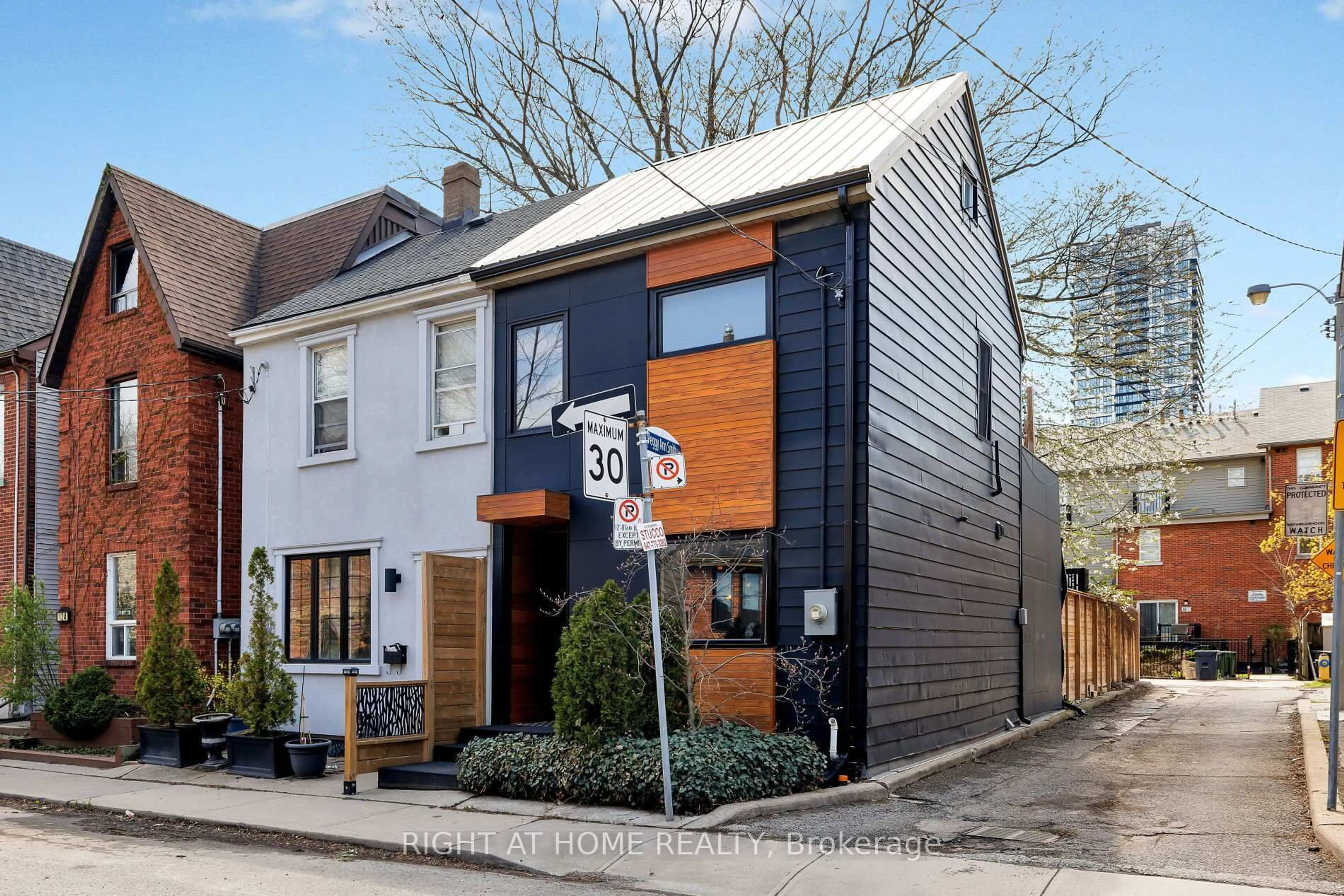 Home with brick exterior material, street for 128 Hamilton St, Toronto Ontario M5A 2T5