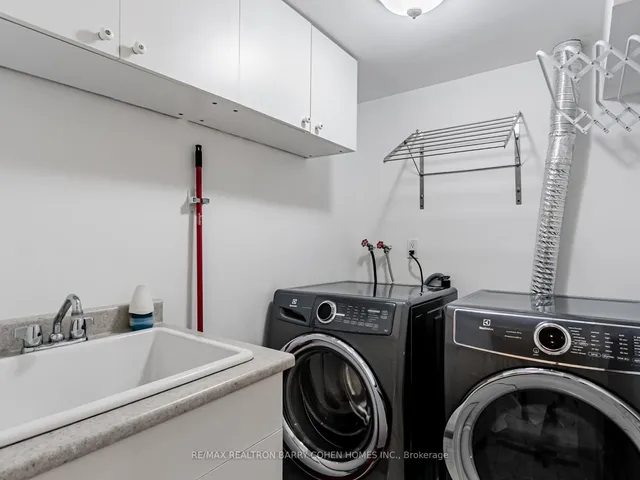 Additional property image - 506 Pape Ave