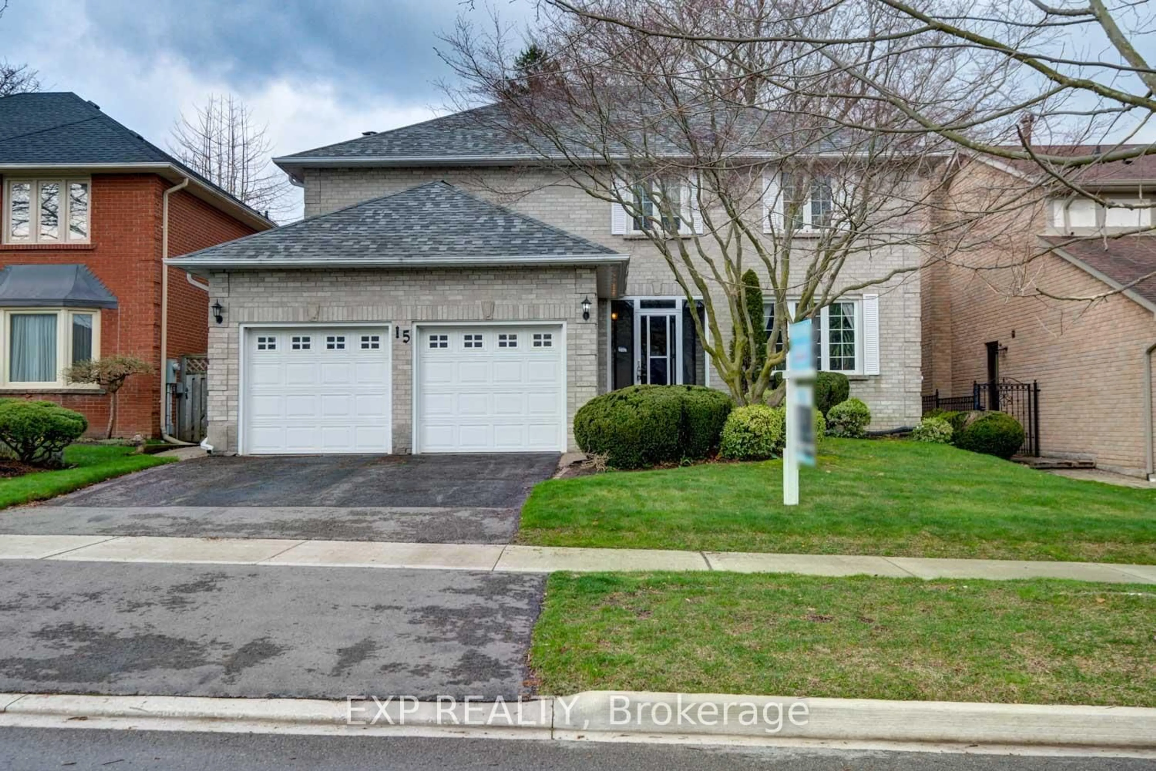 Home with brick exterior material, street for 15 Invermarge Dr, Toronto Ontario M1C 3M3