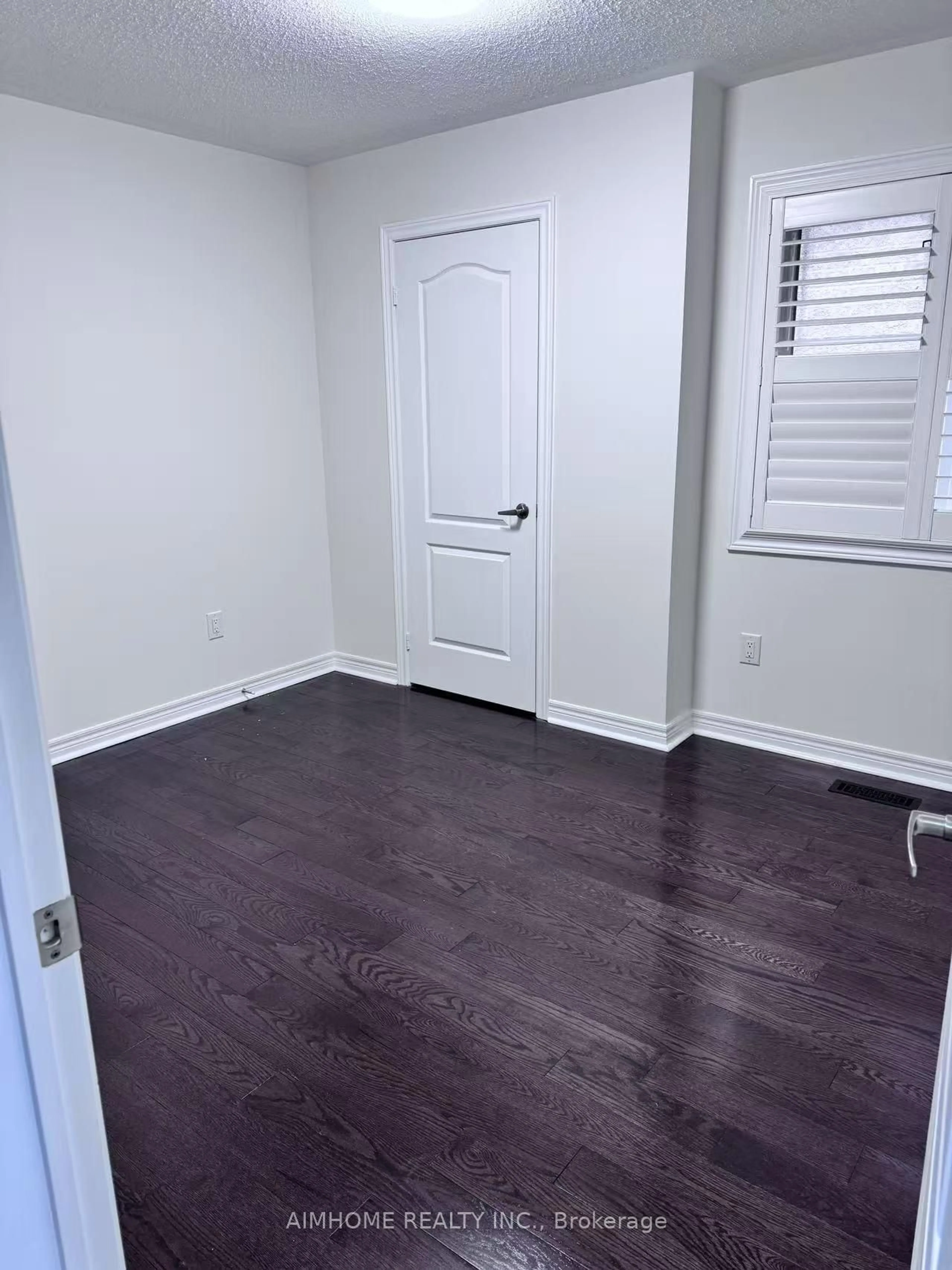 A pic of a room for 65 Snowy Owl Way, Toronto Ontario M1X 0B4