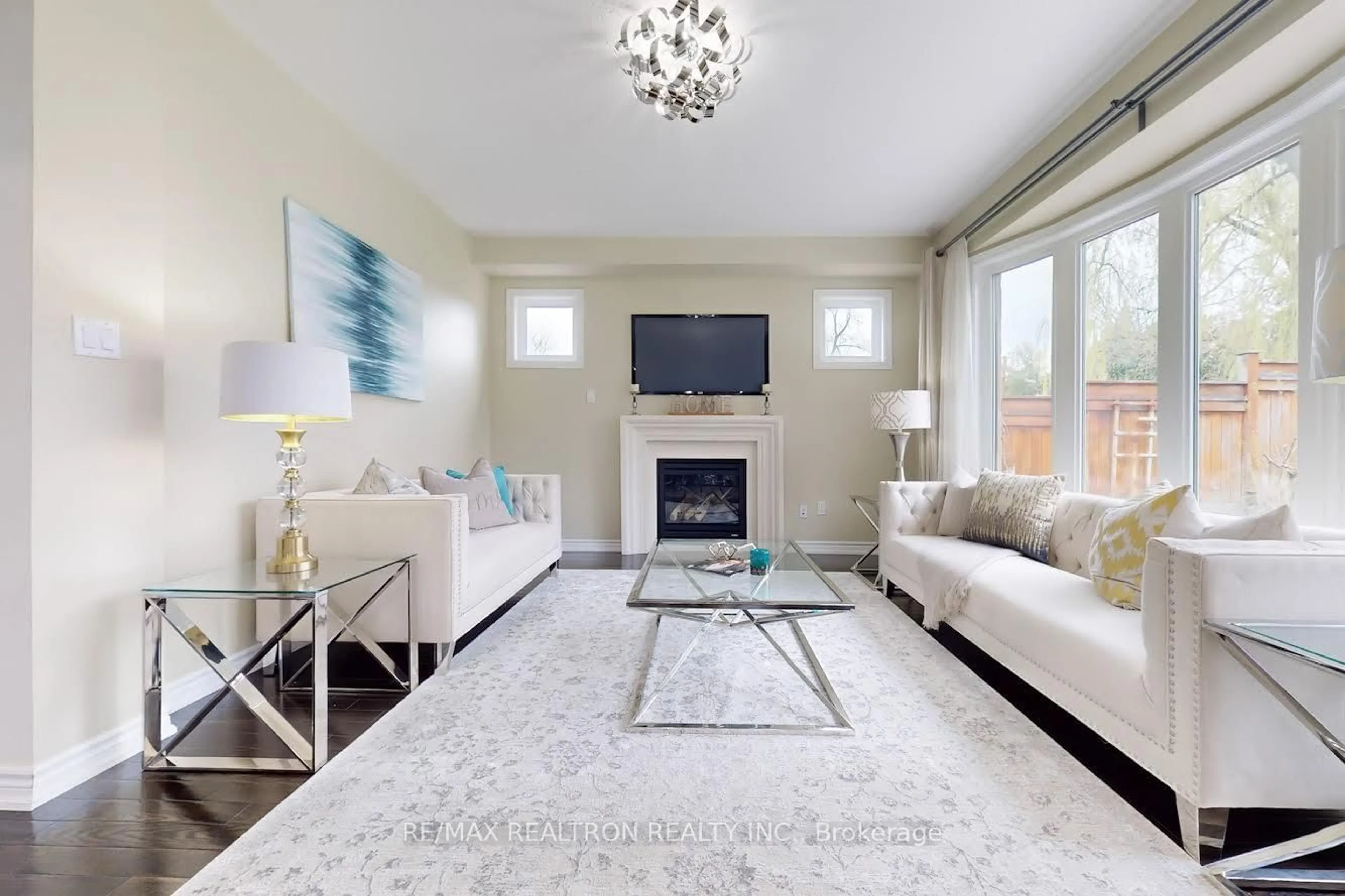 Living room with furniture, unknown for 571 Maitland Dr, Pickering Ontario L1W 0A8