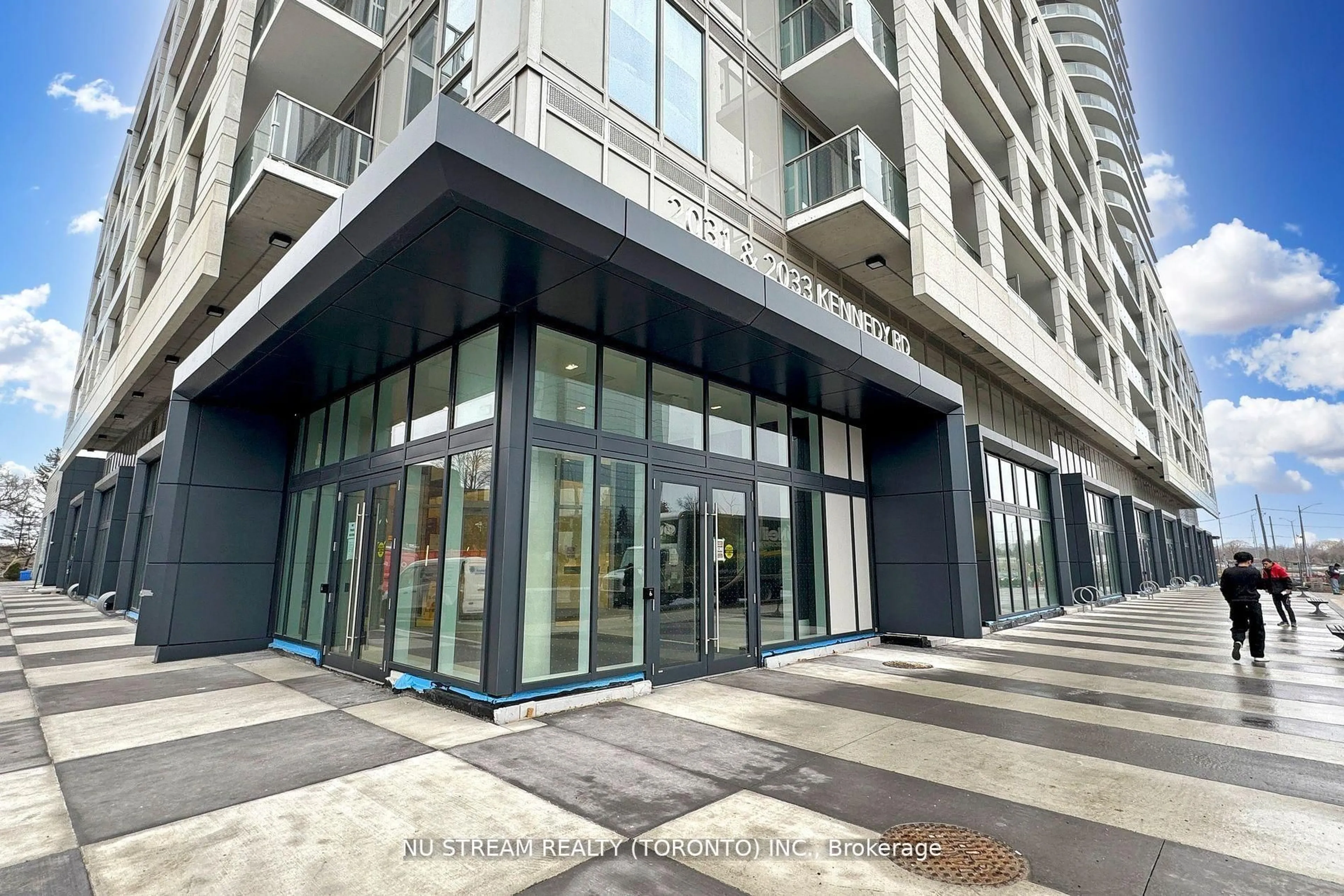 Indoor foyer for 2031 Kennedy Rd #3022, Toronto Ontario M1T 0B8