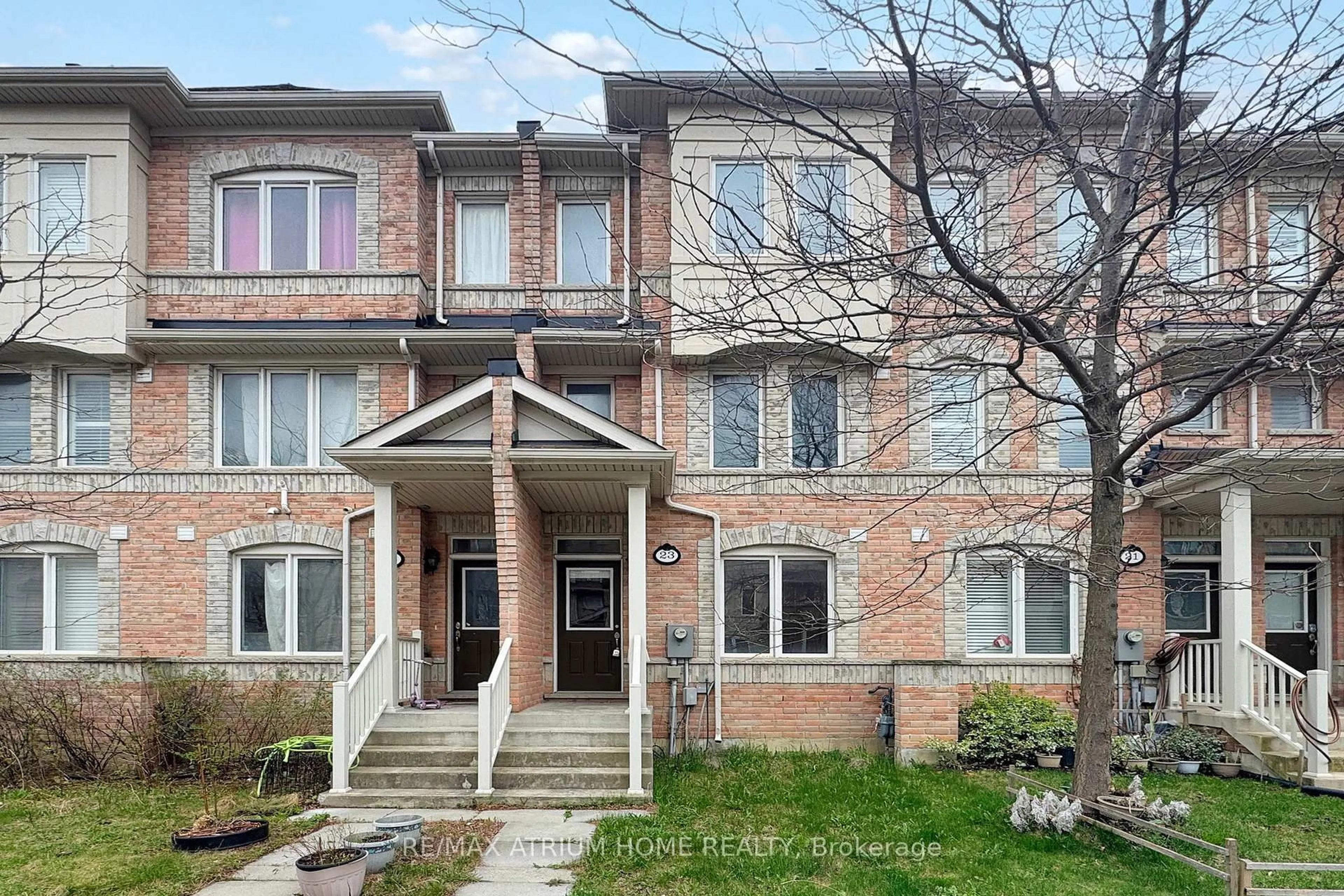 Home with brick exterior material, street for 23 De Jong St, Toronto Ontario M1P 0C1