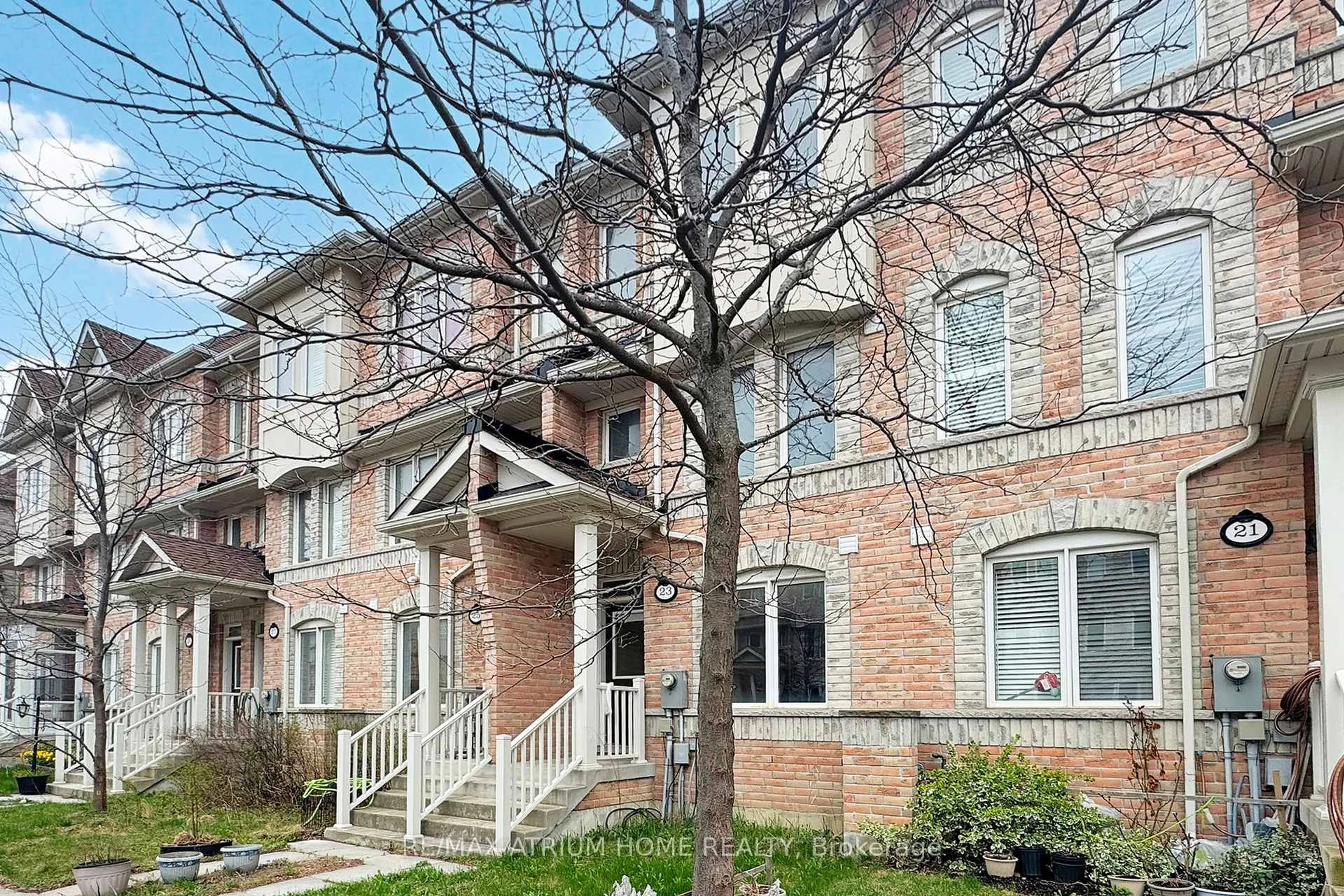Home with brick exterior material, street for 23 De Jong St, Toronto Ontario M1P 0C1