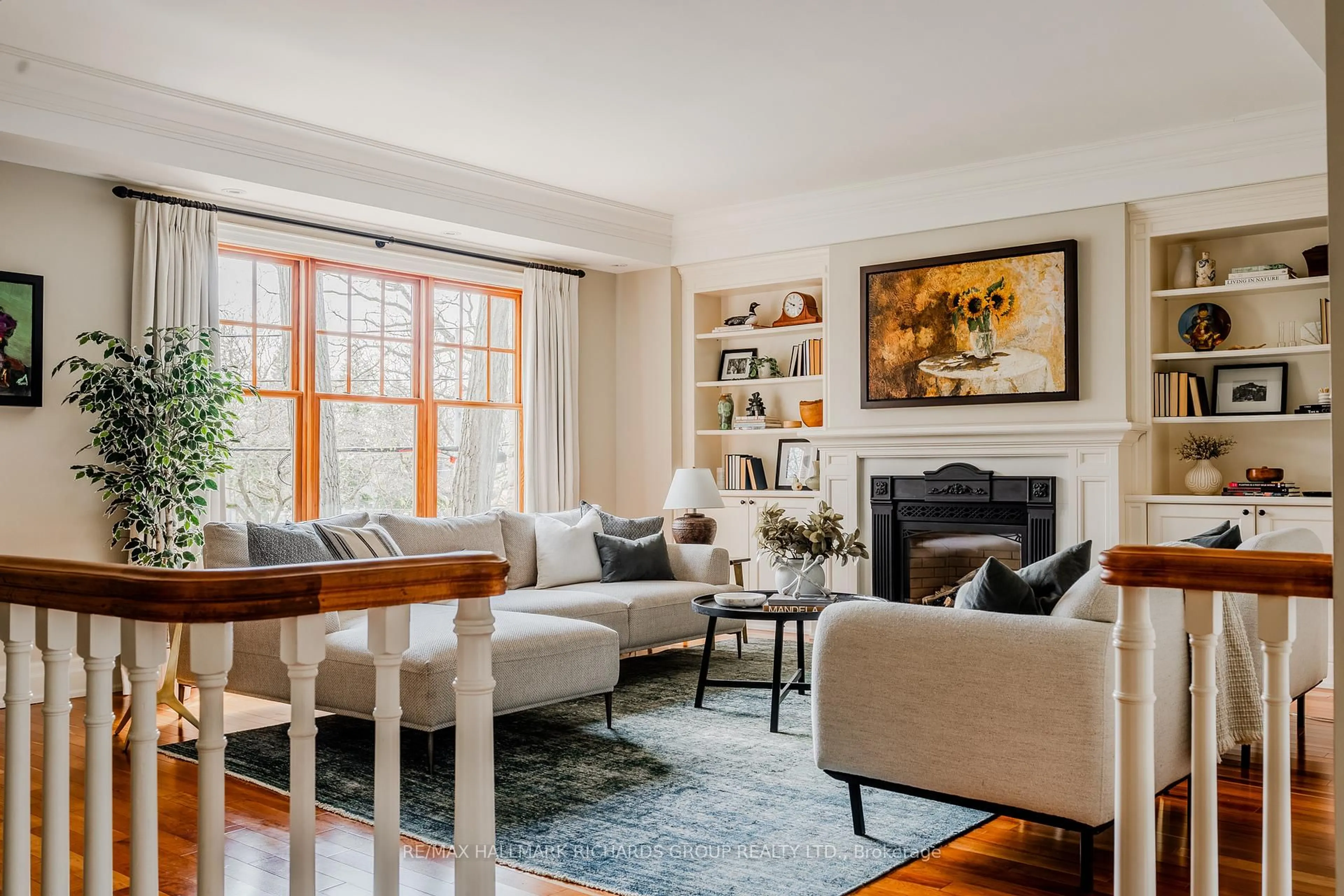 Living room with furniture, unknown for 148 Balsam Ave, Toronto Ontario M4E 3C1