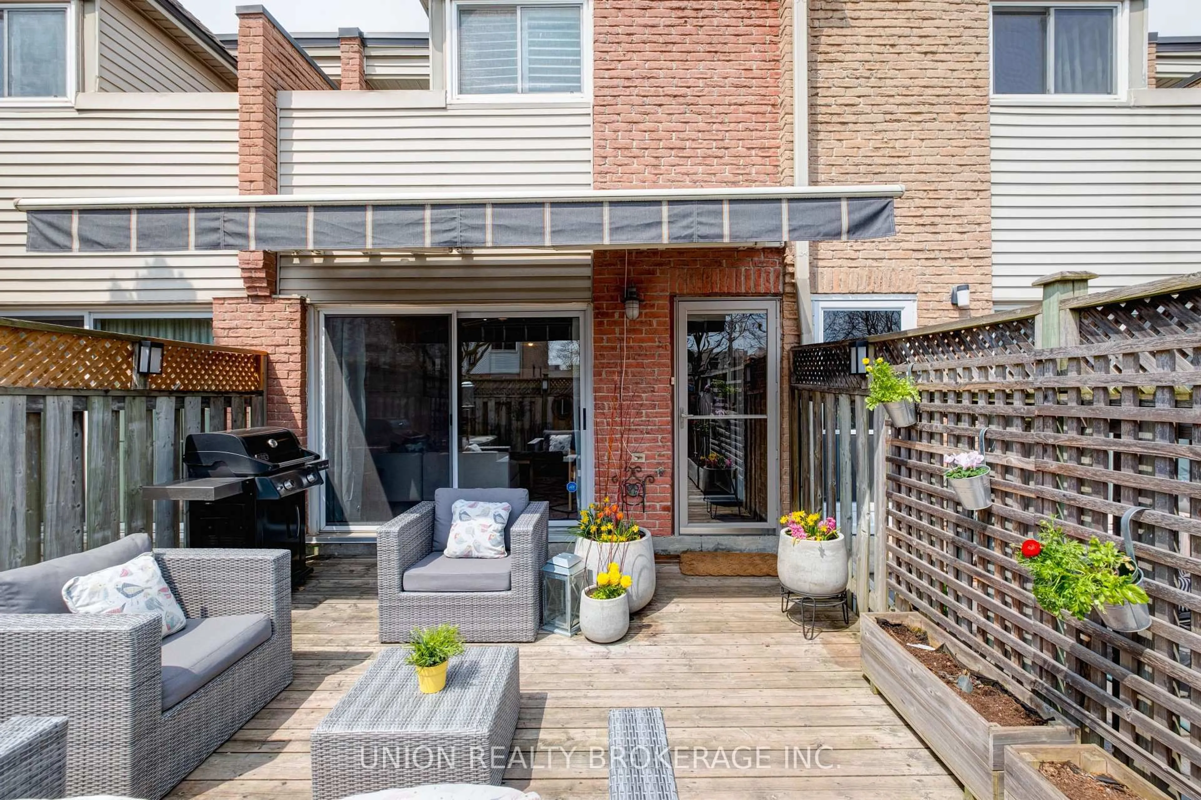 Unknown for 50 Battenberg Ave #4, Toronto Ontario M4L 1J8