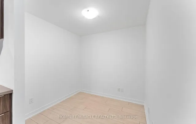 Additional property image - 2033 Kennedy Rd Unit 720