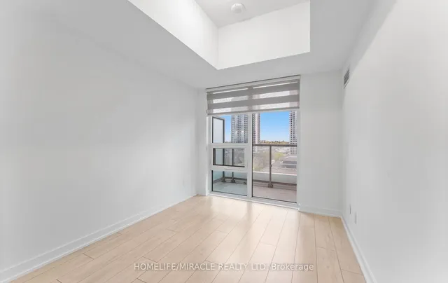 Additional property image - 2033 Kennedy Rd Unit 720