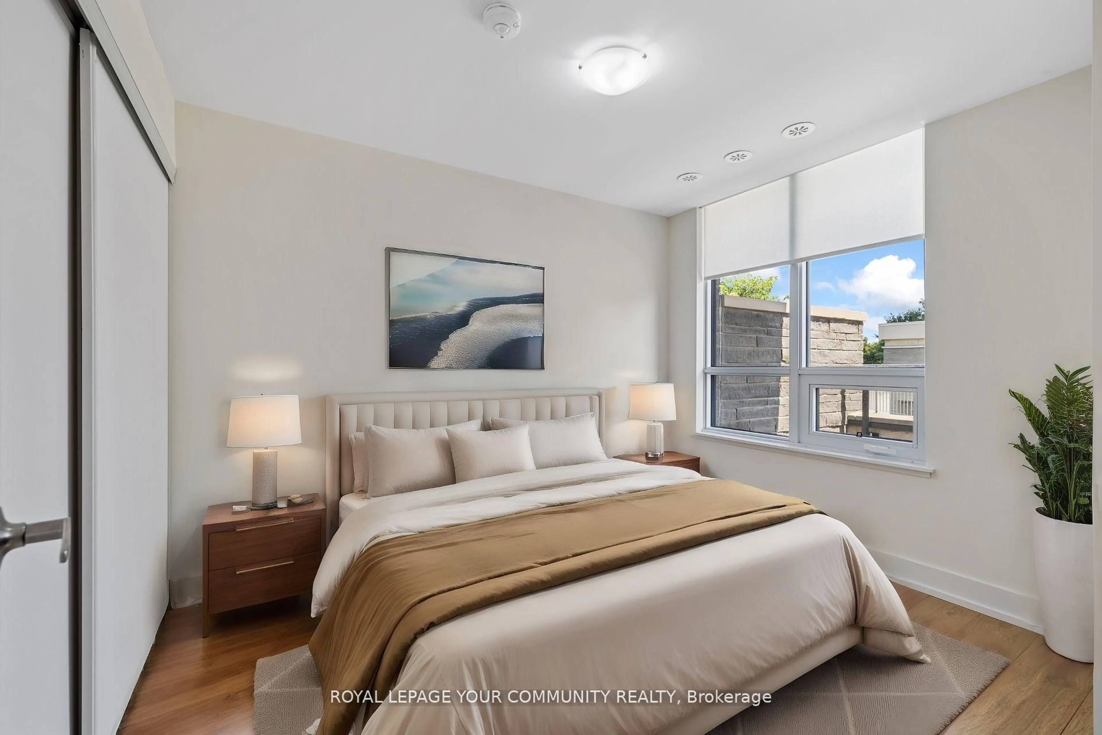 Bedroom with bed, unknown for 1245 Bayly St #21, Pickering Ontario L1W 0B5
