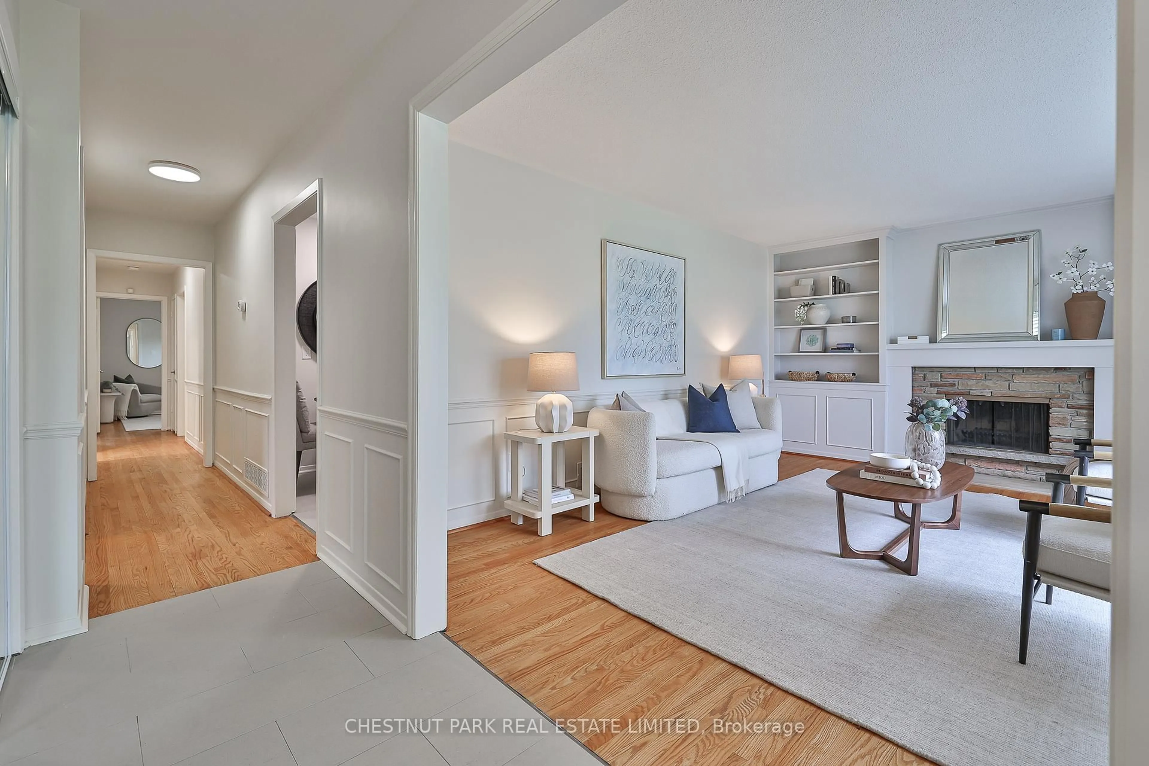 Indoor entryway for 65 Ovendon Sq, Toronto Ontario M1S 2M4