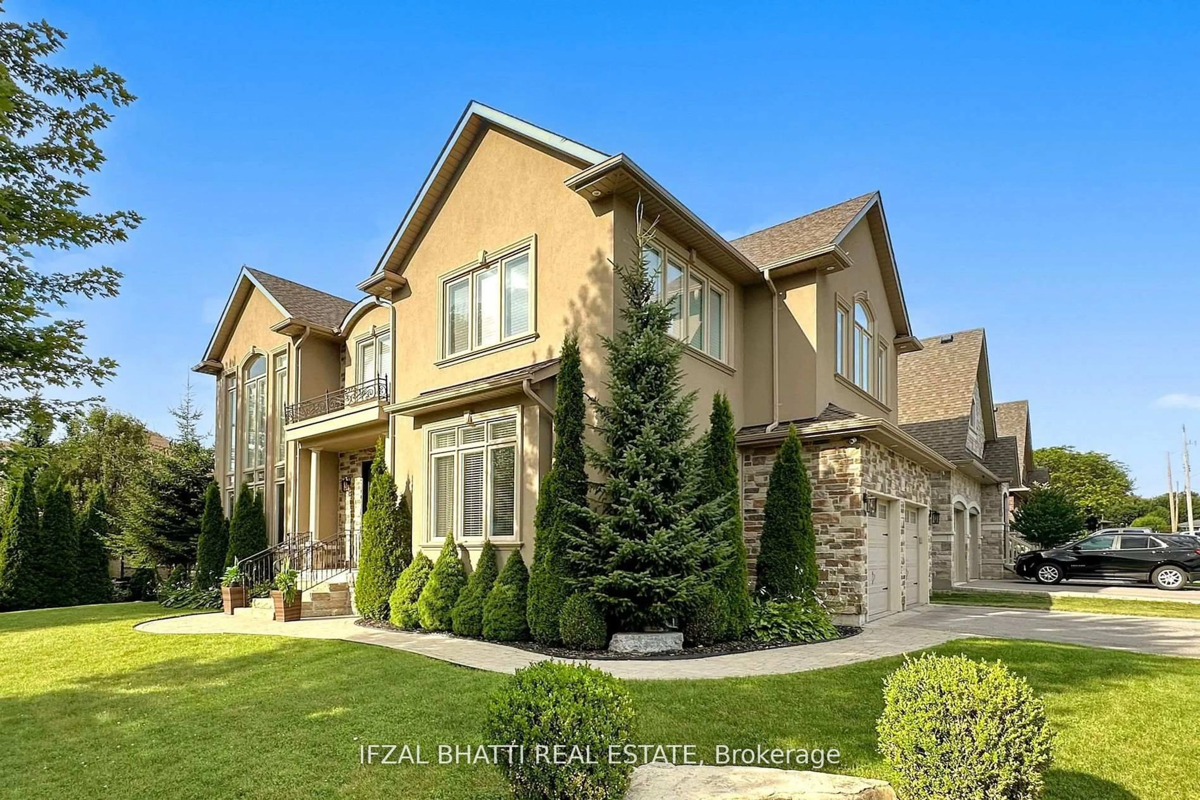 Home with brick exterior material, street for 14 Glenview Rd, Clarington Ontario L1E 2H9