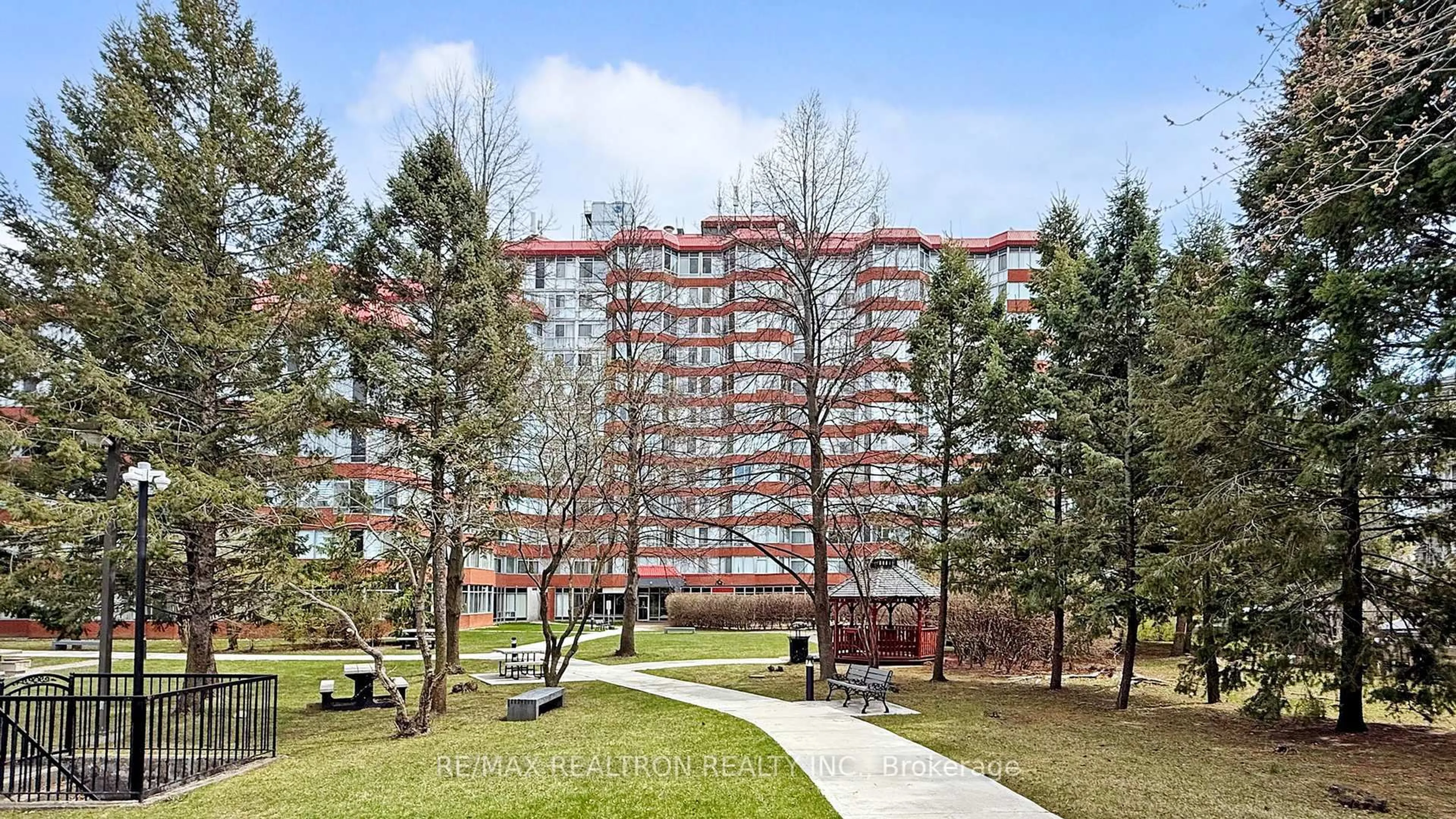 Unknown for 11753 Sheppard Ave #717, Toronto Ontario M1B 5M3