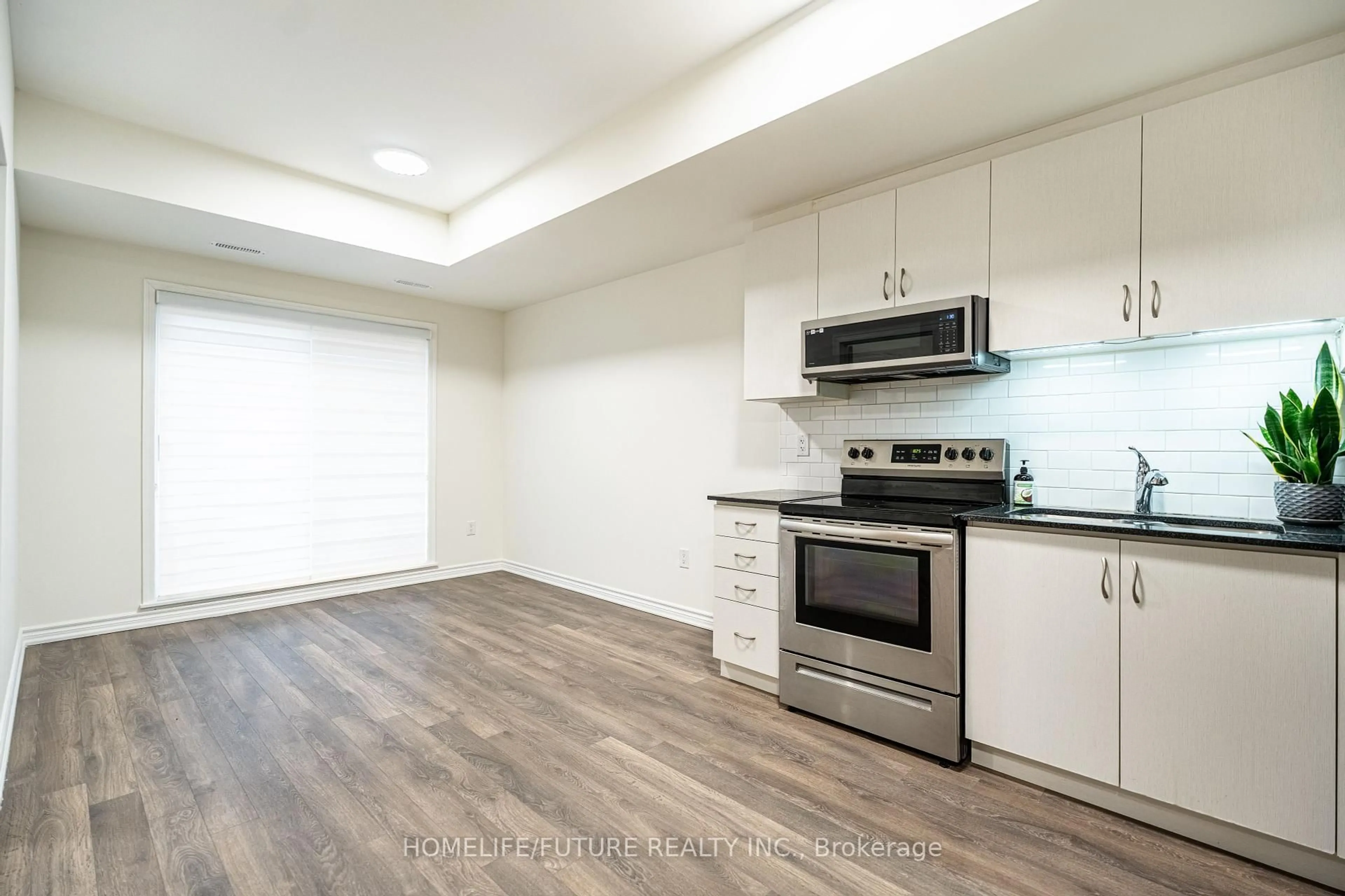 Standard kitchen, unknown for 2791 Eglinton Ave #535, Toronto Ontario M1J 0B3